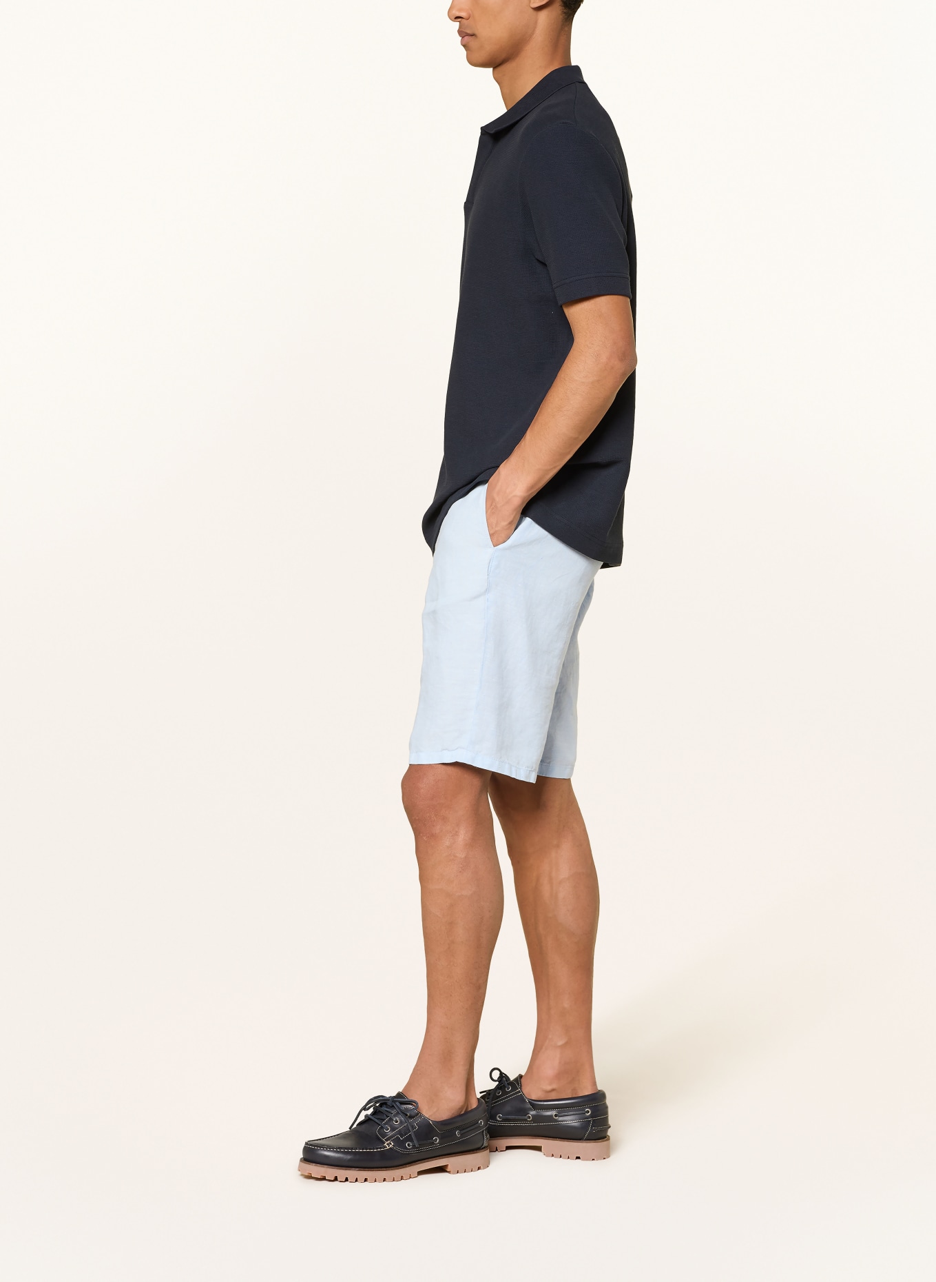 HILTL PARMINO chino-short van linnen: LICHTBLAUW