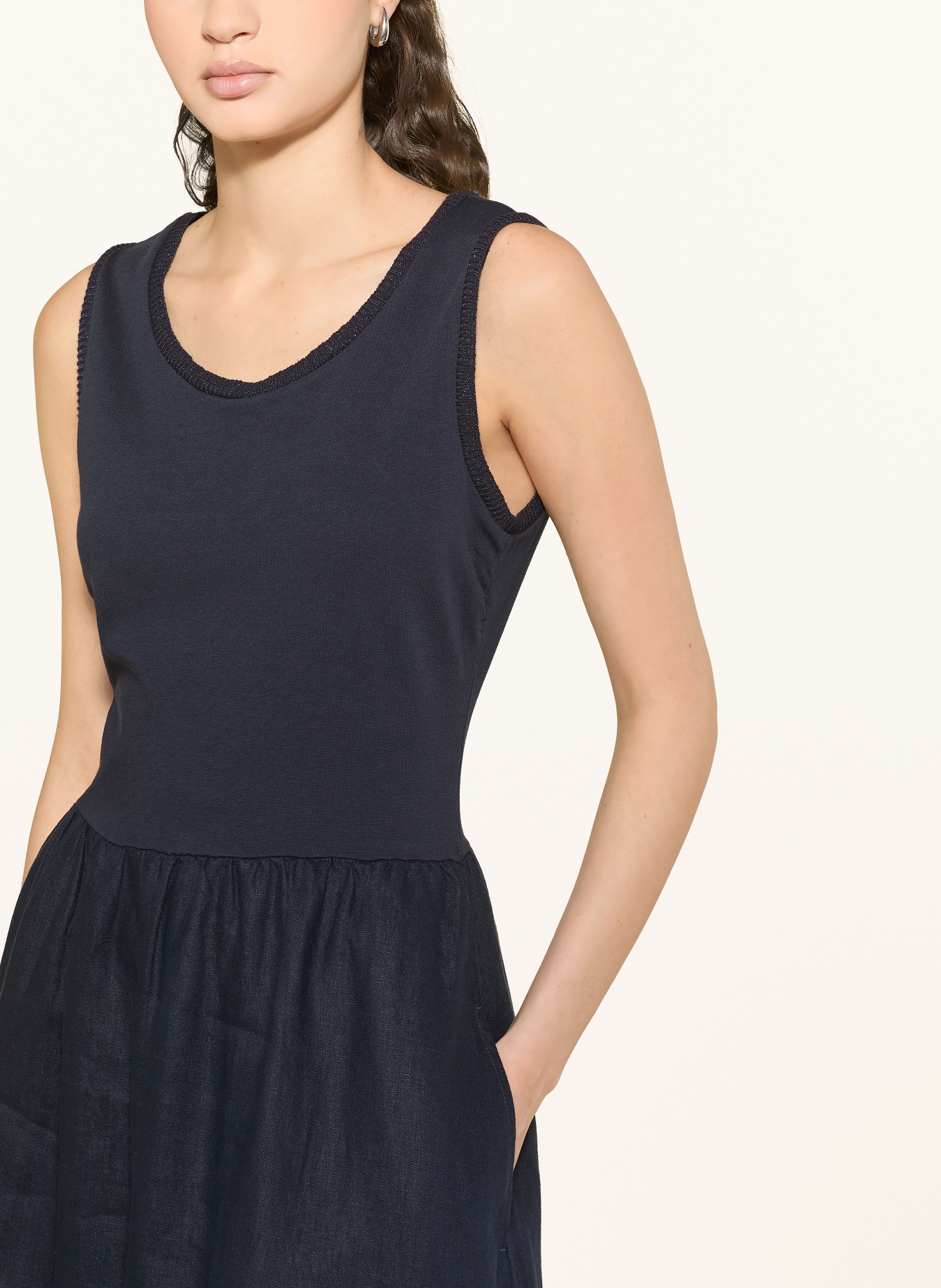 oui Robe en mélange de matières avec du lin: BLEU FONCÉ