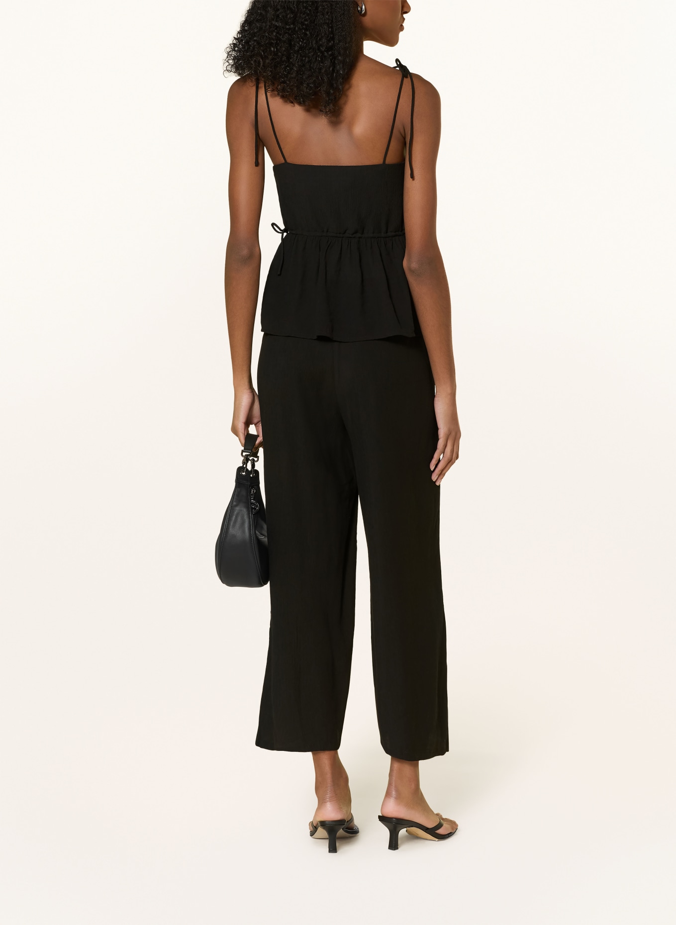 ONLY Top: SCHWARZ