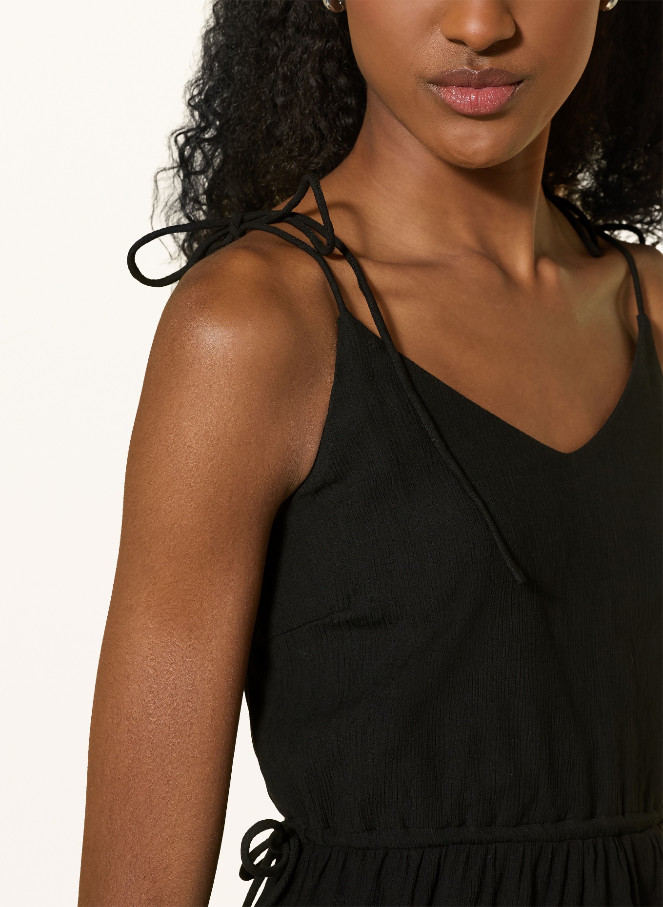 ONLY Top: SCHWARZ