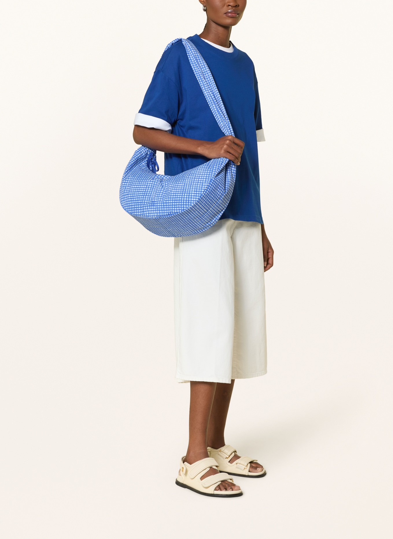 GOT BAG RUFFLE Shoulder Bag: BLUE / WHITE
