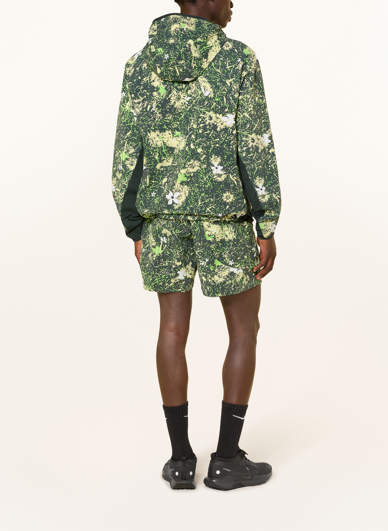 Nike ACG FIVE TOWERS Functional Jacket: GREEN / LIGHT YELLOW / LIGHT GREEN