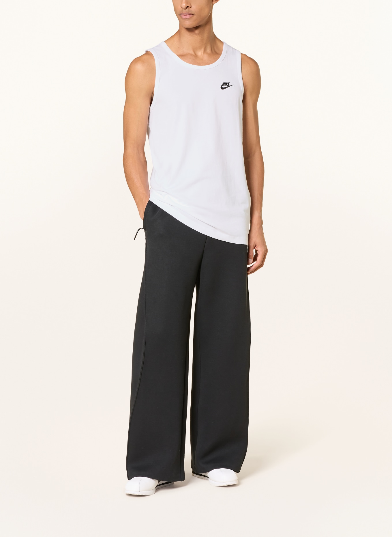 Nike SPORTSWEAR CLUB Tank Top: WHITE