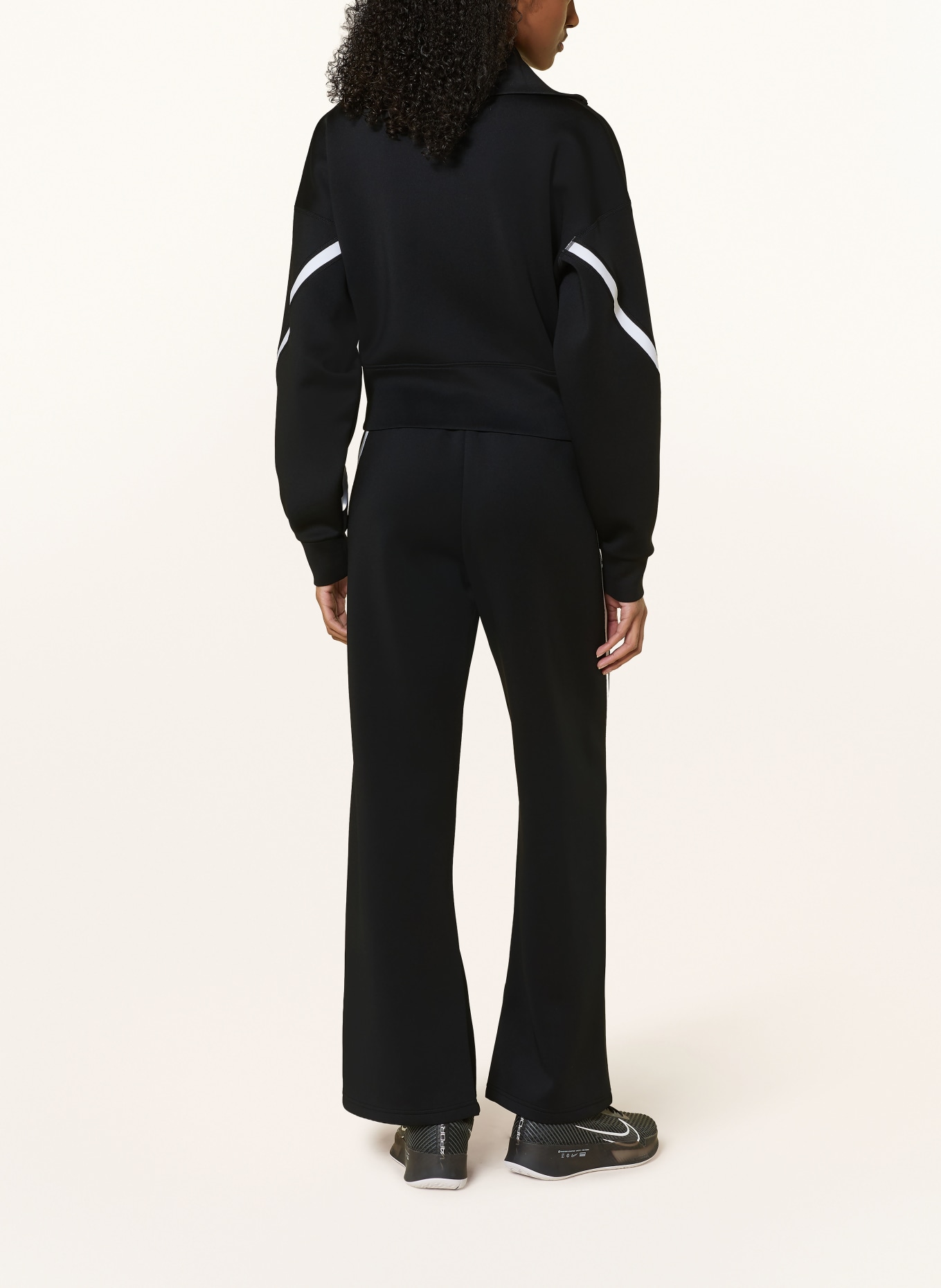 Nike Tenisové kalhoty ADVANTAGE: ČERNÁ / BÍLÁ