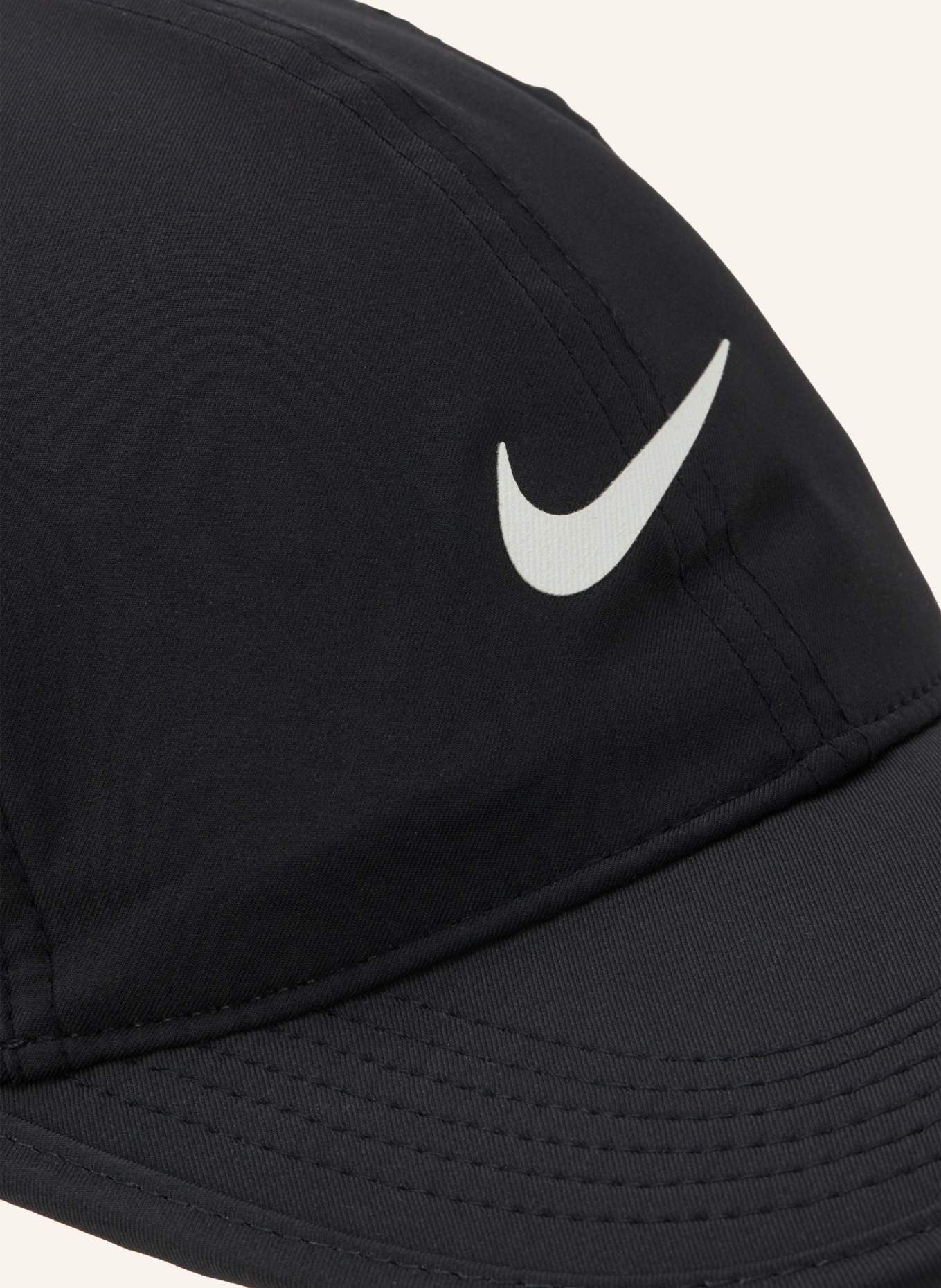 Nike Čepice DRI-FIT CLUB: ČERNÁ
