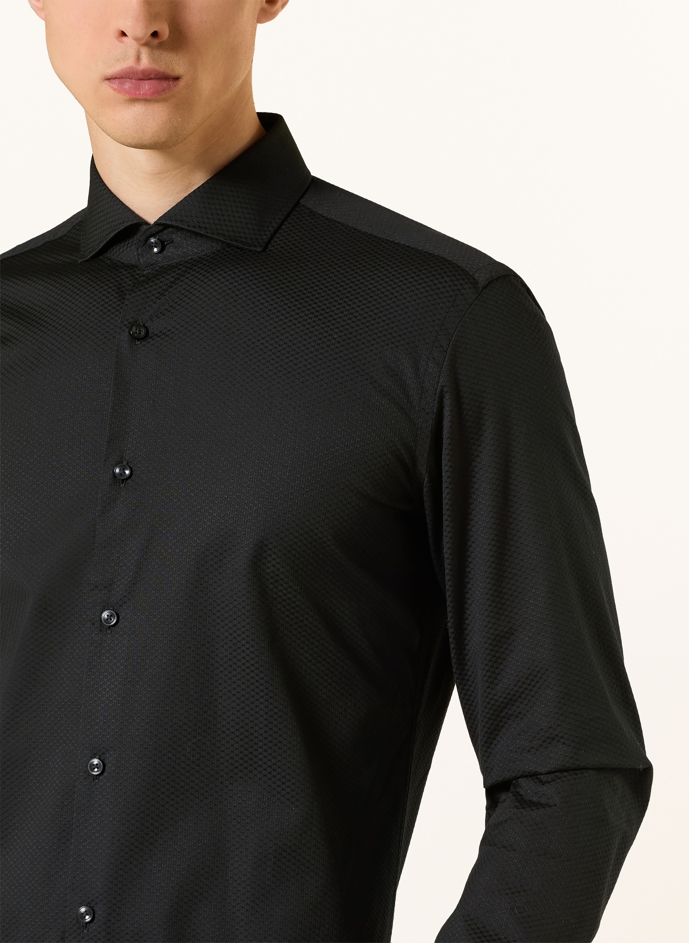 BOSS Hemd HANK Comfort Fit: SCHWARZ