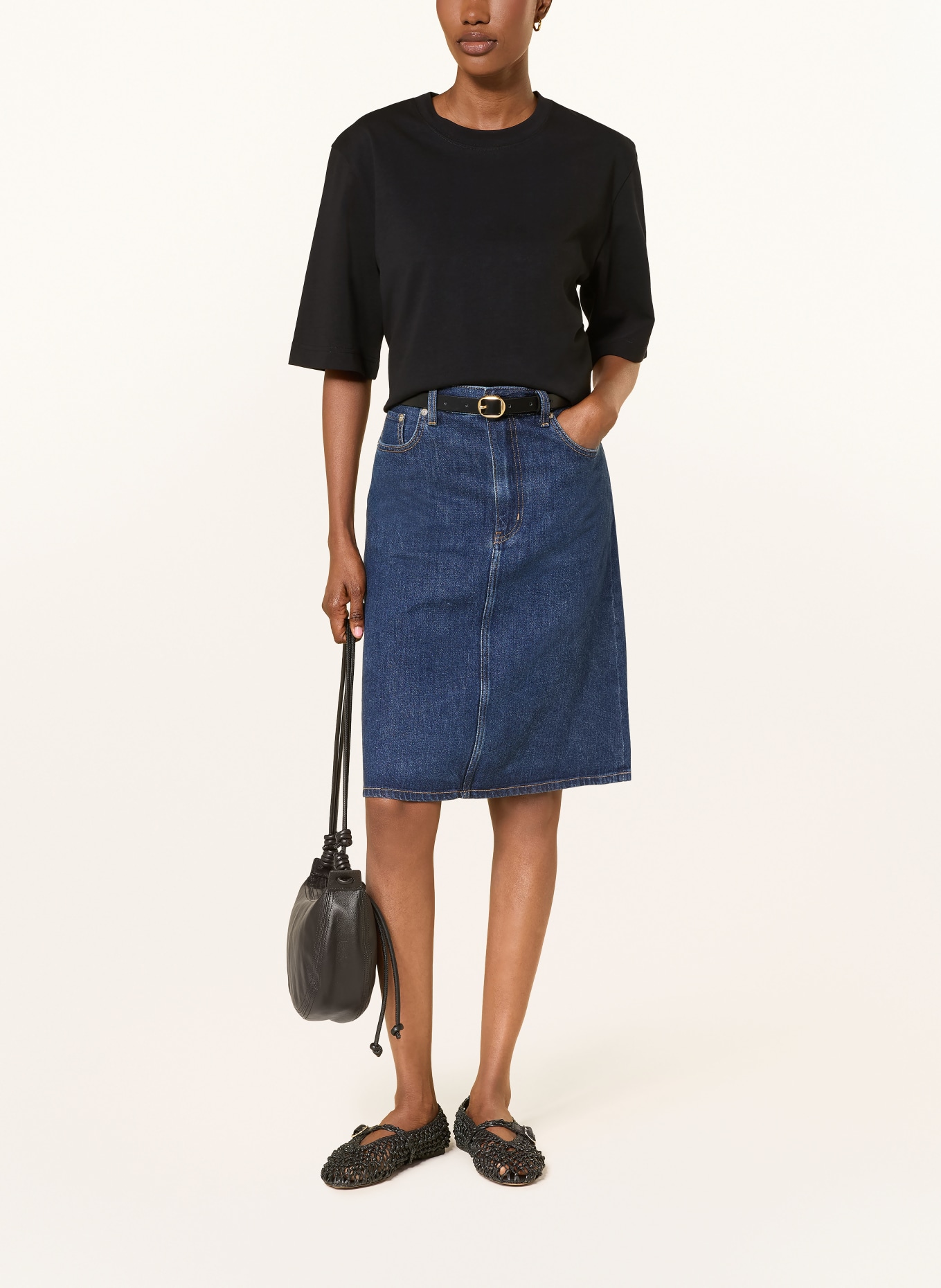 ARKET T-shirt: ZWART