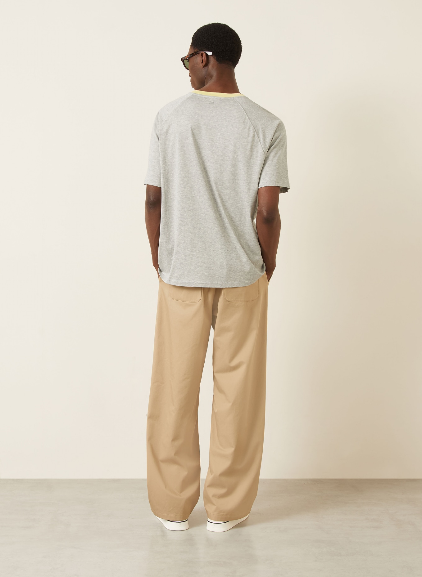AMI PARIS T-shirt: LIGHT GRAY / LIGHT YELLOW