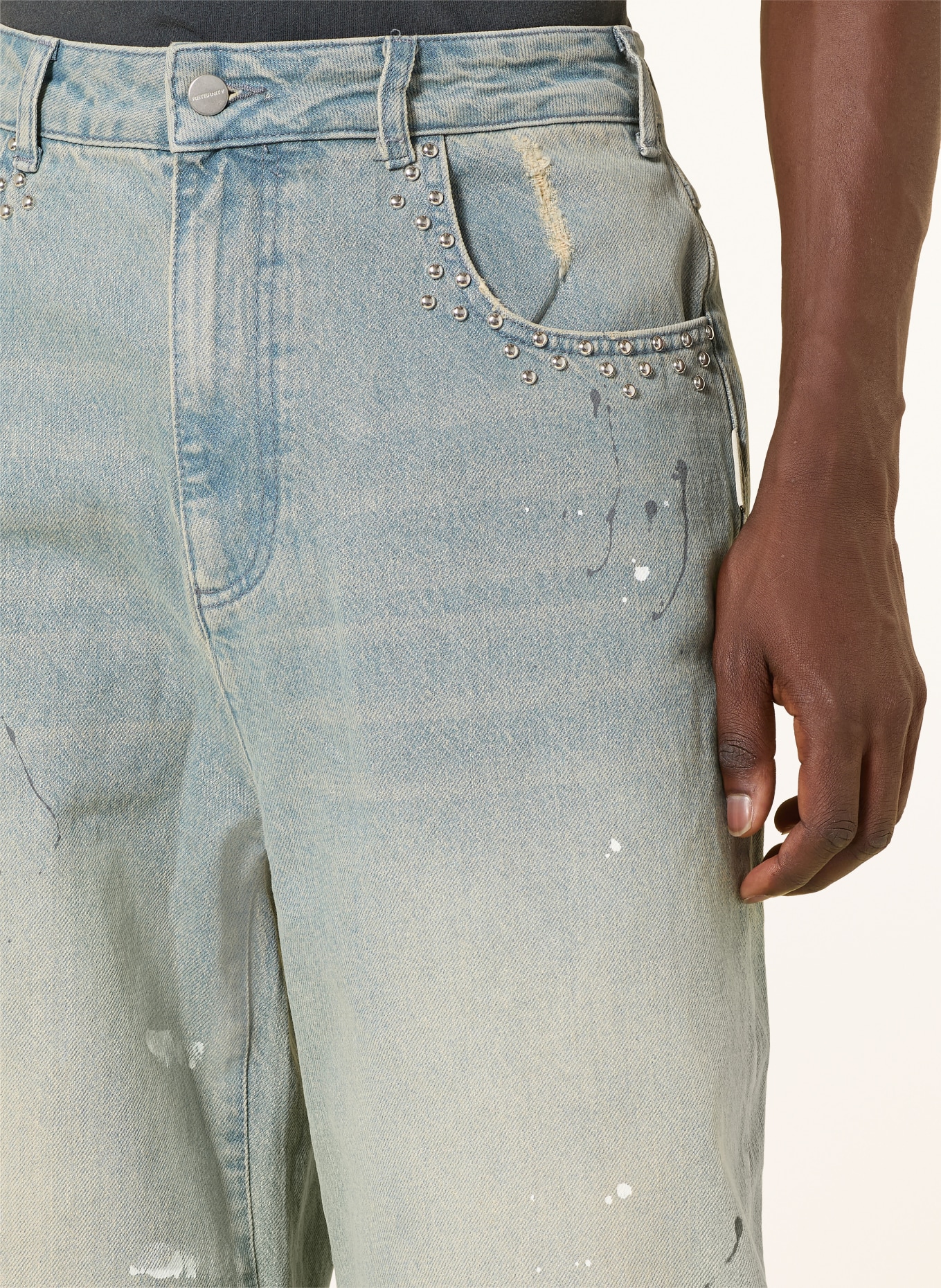 RETERNITY Jeans Baggy Fit mit Nieten: LIGHT BLUE