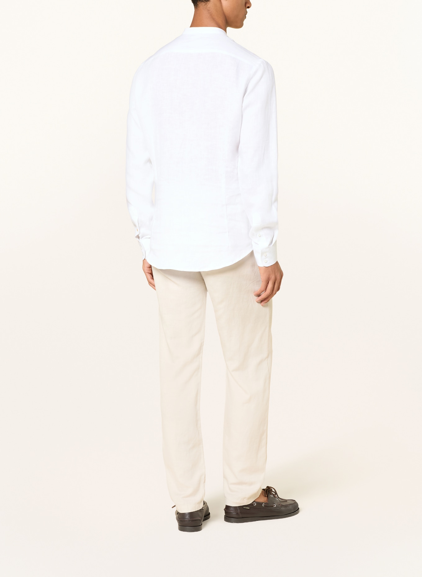 Q1 Manufaktur Linen Shirt, Slim Relaxed Fit with Stand-Up Collar: WHITE