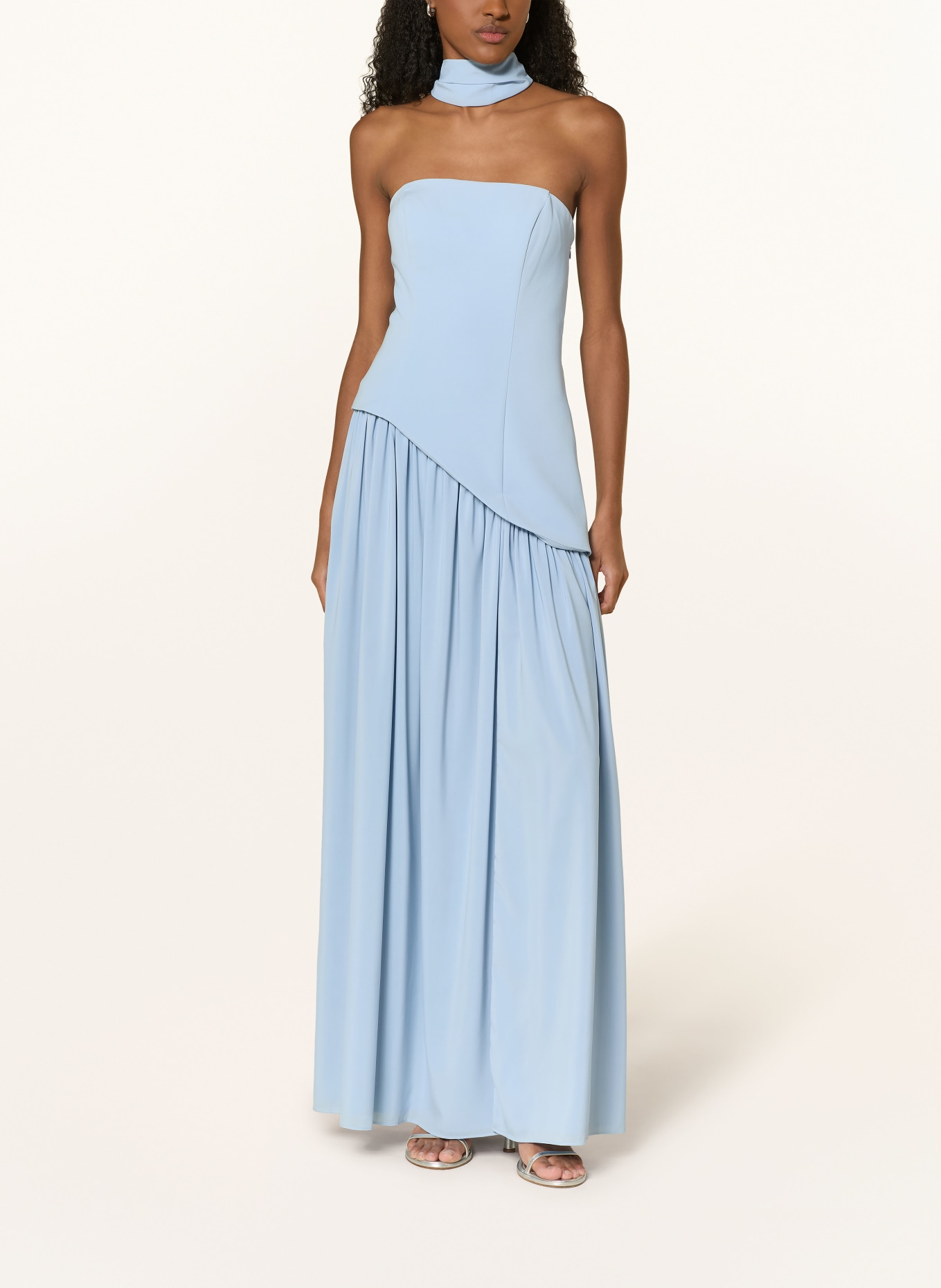 Hey Kyla Abendkleid im Materialmix: HELLBLAU