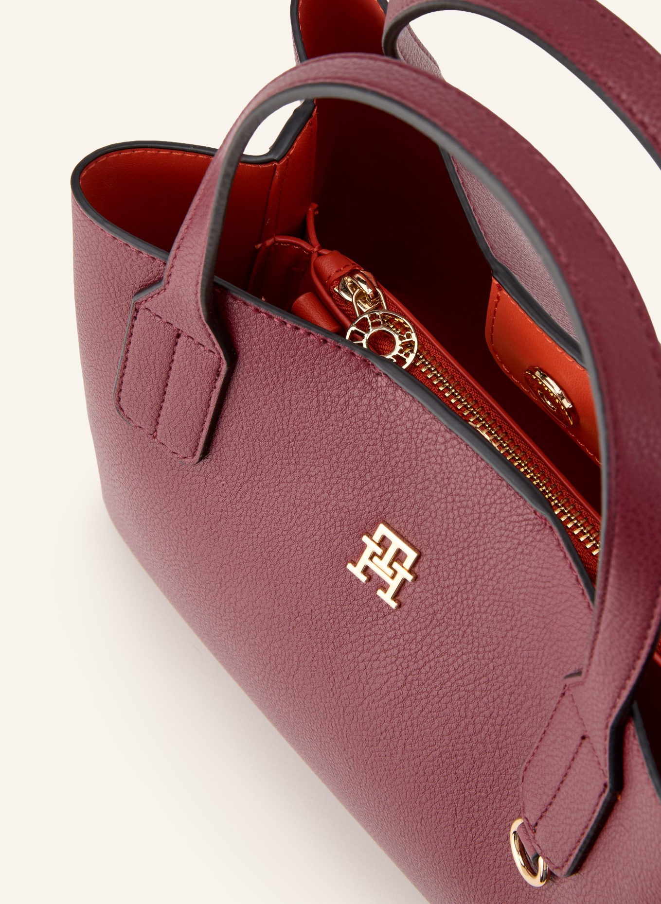 TOMMY HILFIGER Torba na ramię: CIEMNOCZERWONY