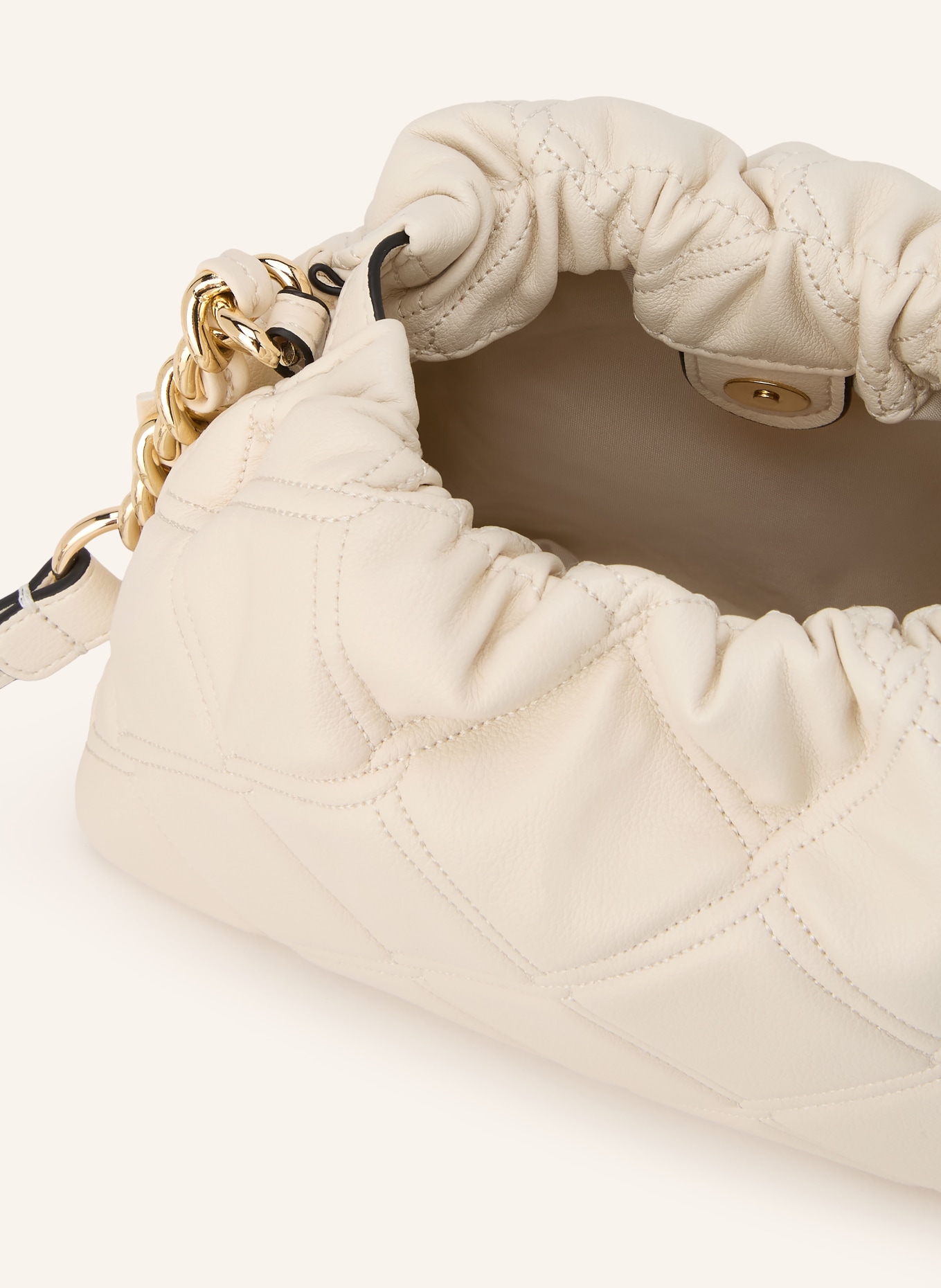 TOMMY HILFIGER Skuldertaske: CREME / GULD