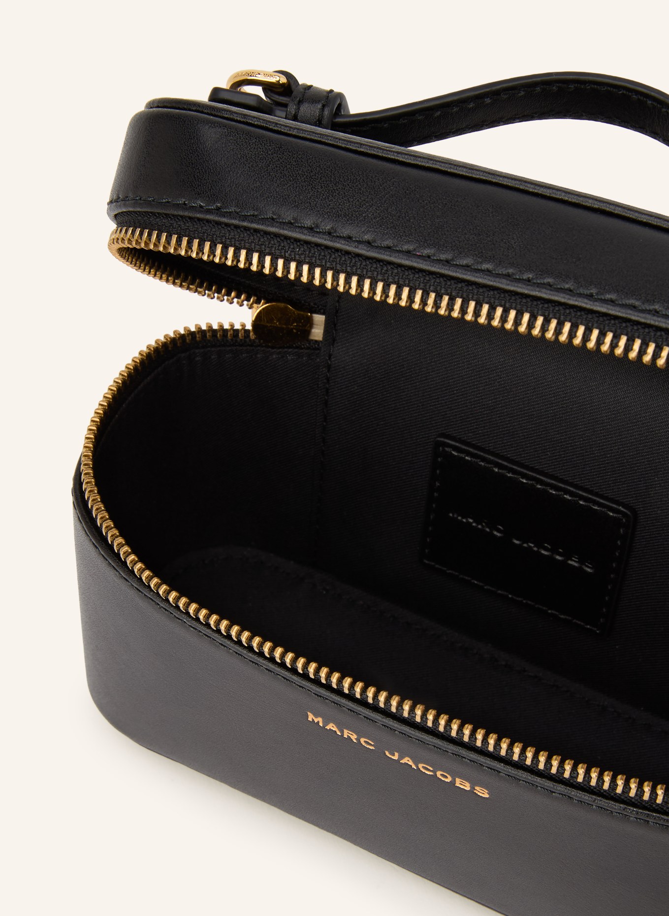 MARC JACOBS Trusă de cosmetice THE SCENE VANTY BAG: NEGRU / AUR