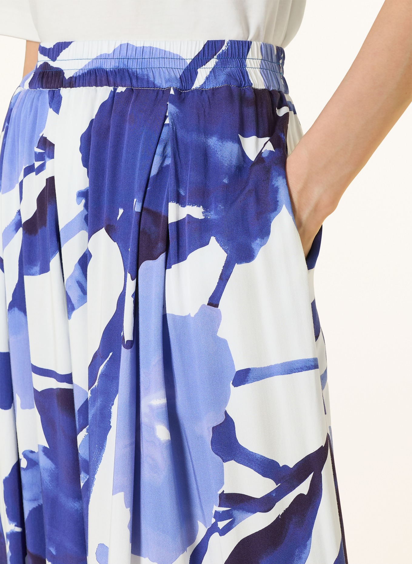 Betty Barclay Skirt: DARK BLUE / LIGHT BLUE / WHITE