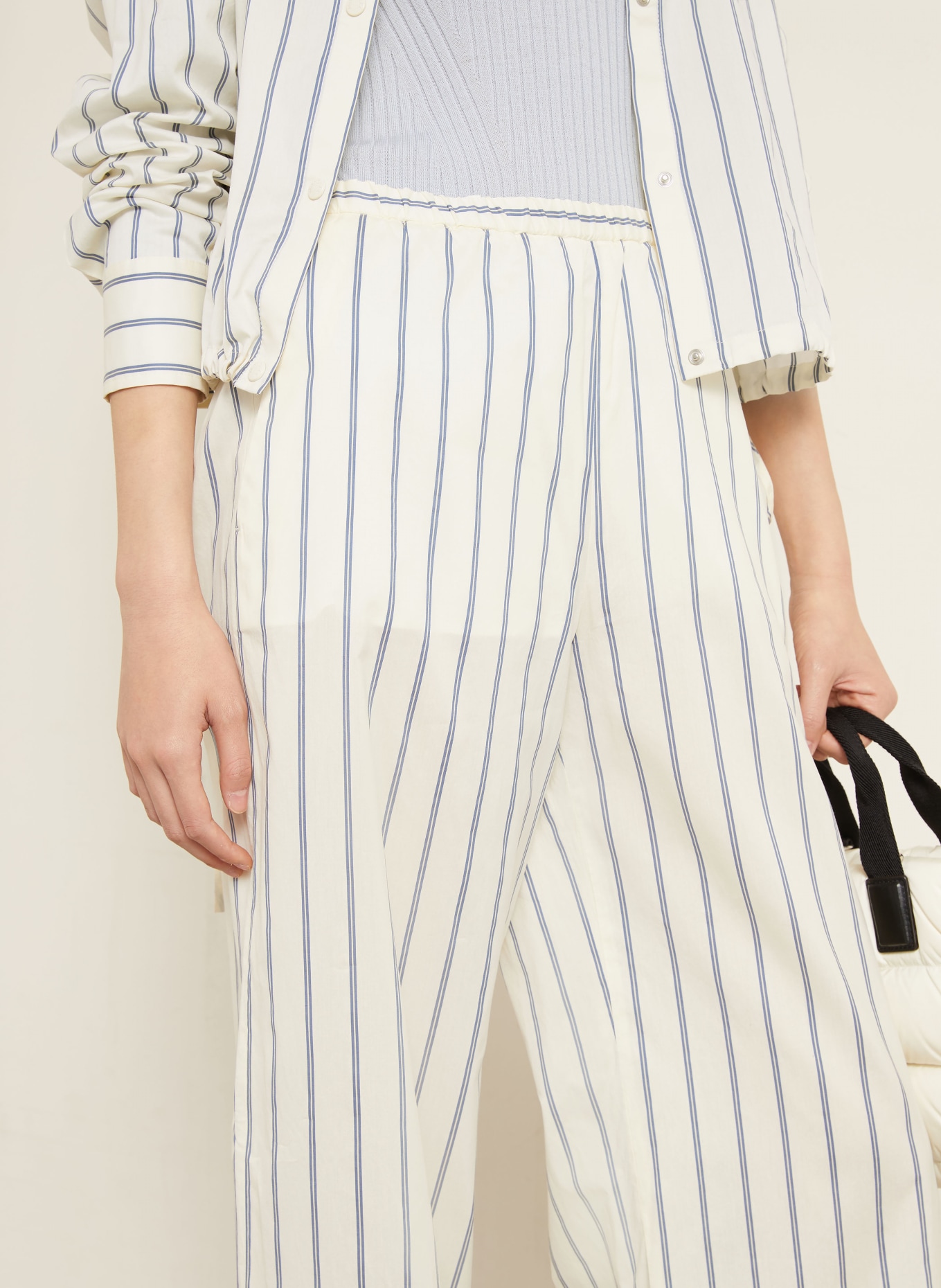 MONCLER Spodnie: KREMOWY / GRANATOWY
