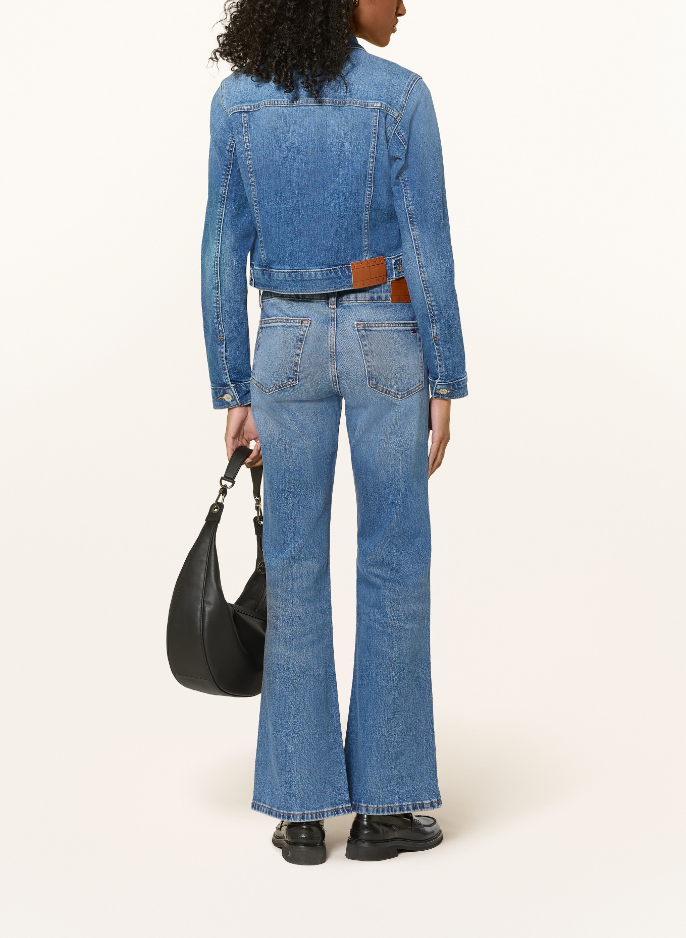TOMMY JEANS Bootcut Jeans: 1A5 Denim Medium