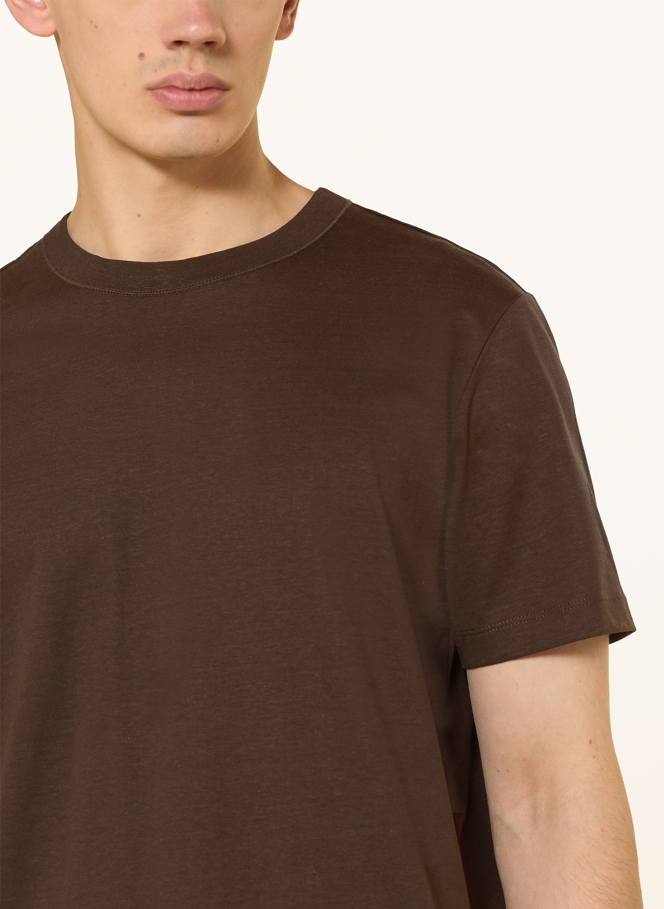 Calvin Klein T-Shirt: DUNKELBRAUN