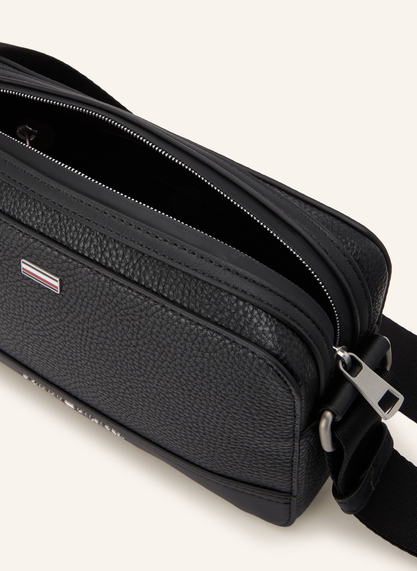 TOMMY HILFIGER Schoudertas: ZWART / ZILVER