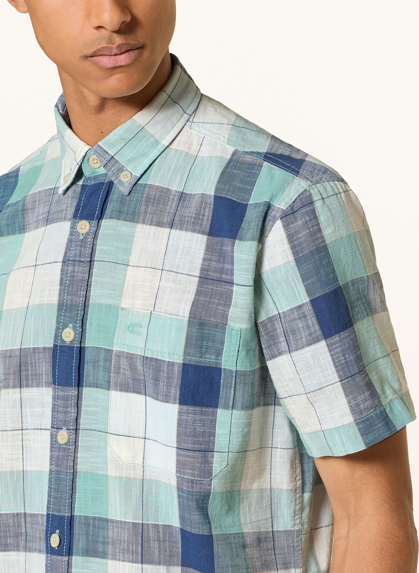 camel active Chemise à manches courtes coupe classique: BLEU FONCÉ / MENTHE / BLANC
