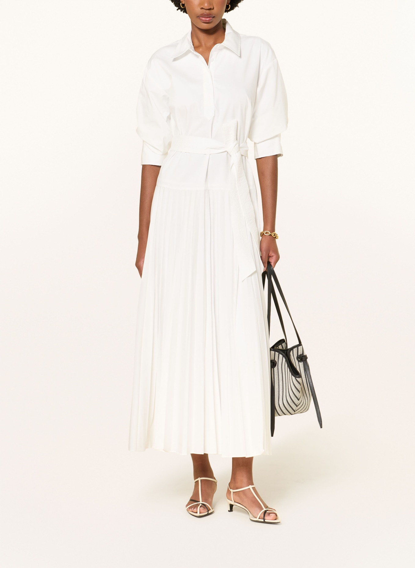 SIMKHAI Hemdblusenkleid mit Plisses: WEISS