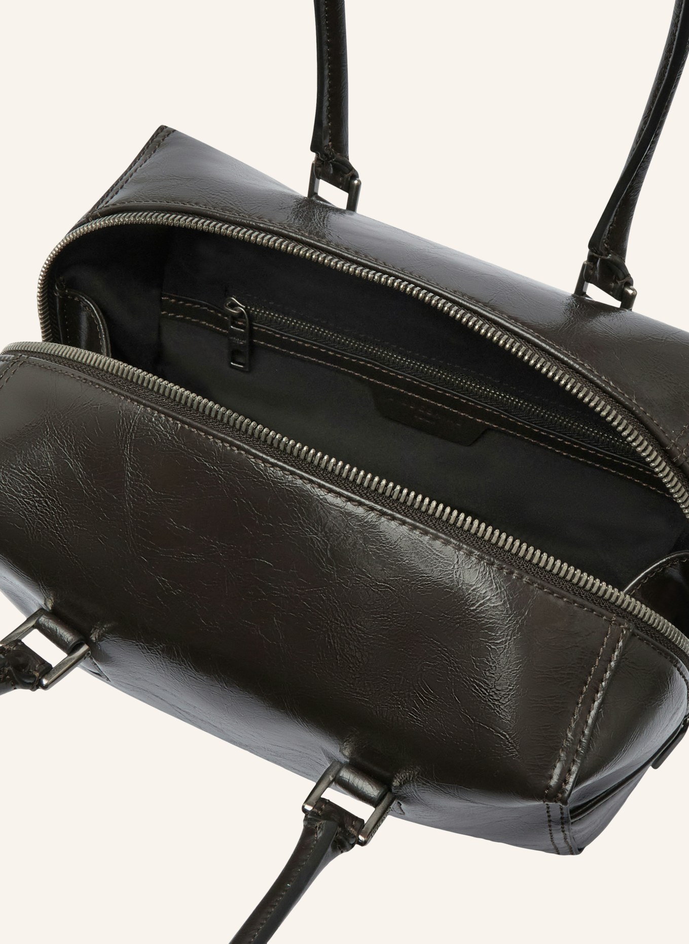 LIEBESKIND ARCHIVE KAYLA SMALL Shoulder Bag: DARK BROWN / PLATINUM