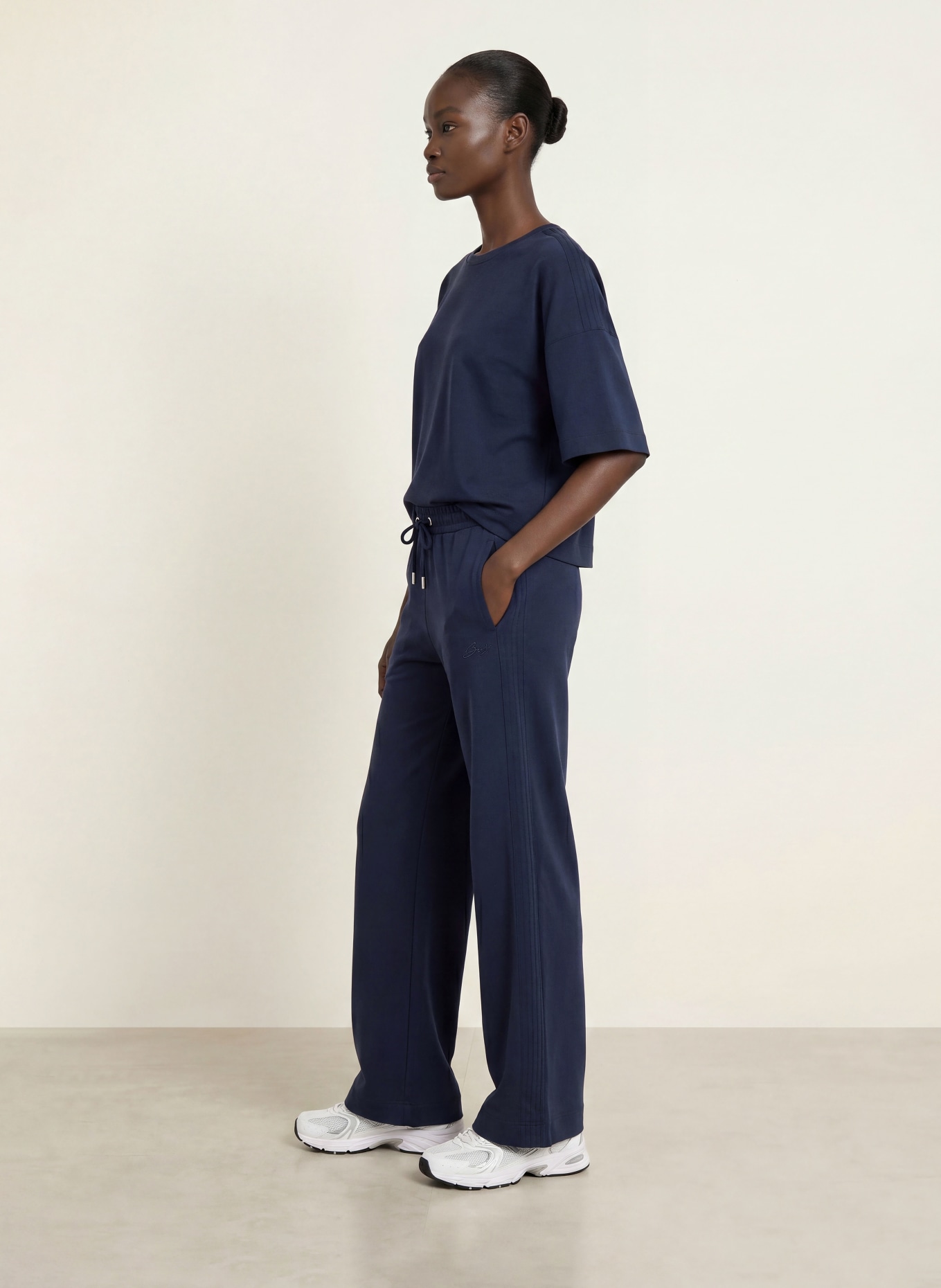 BOSS Sweatpants ECURT: DARK BLUE