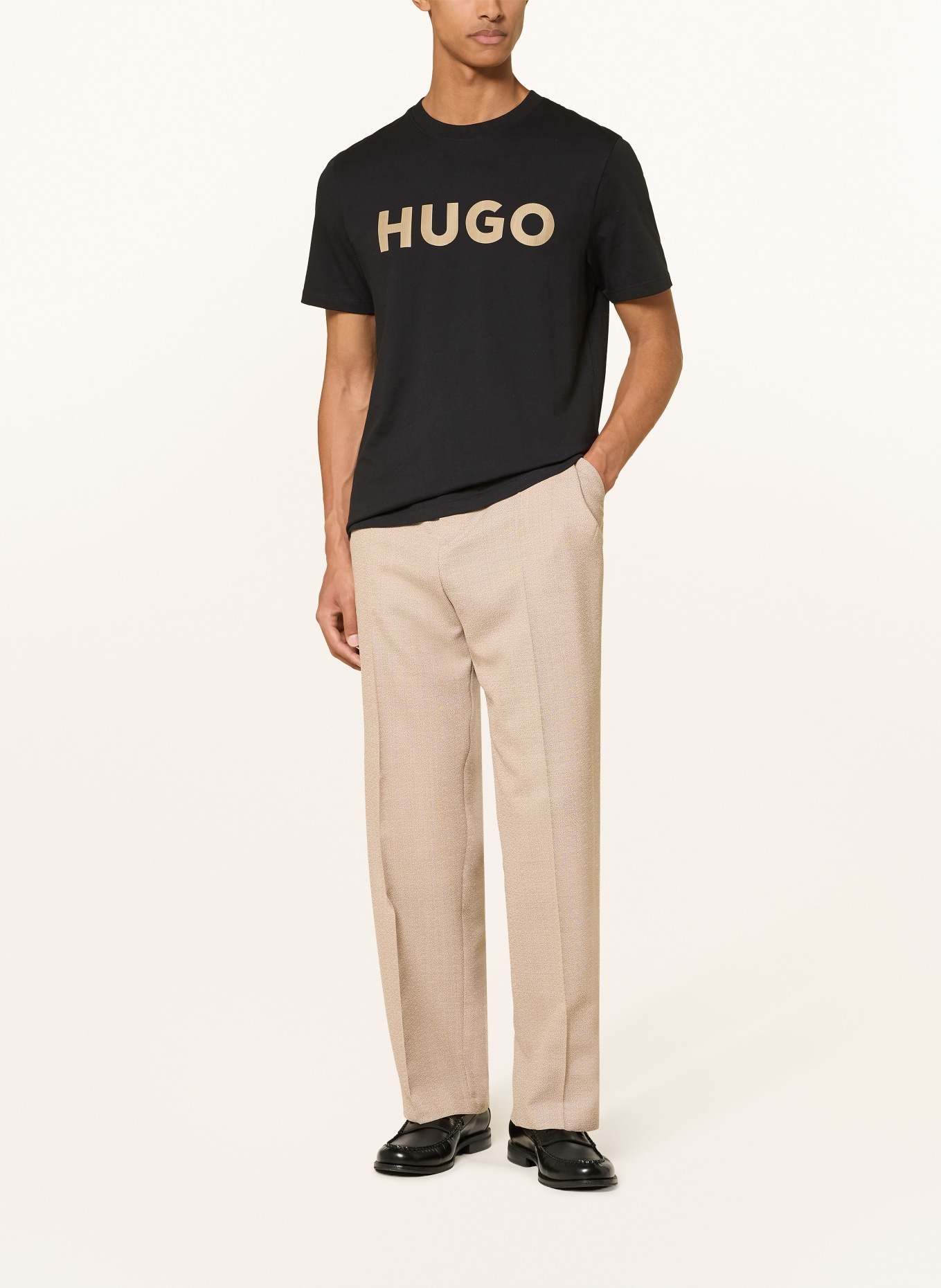 HUGO T-shirt DULIVIO: SORT / LYSEBRUN
