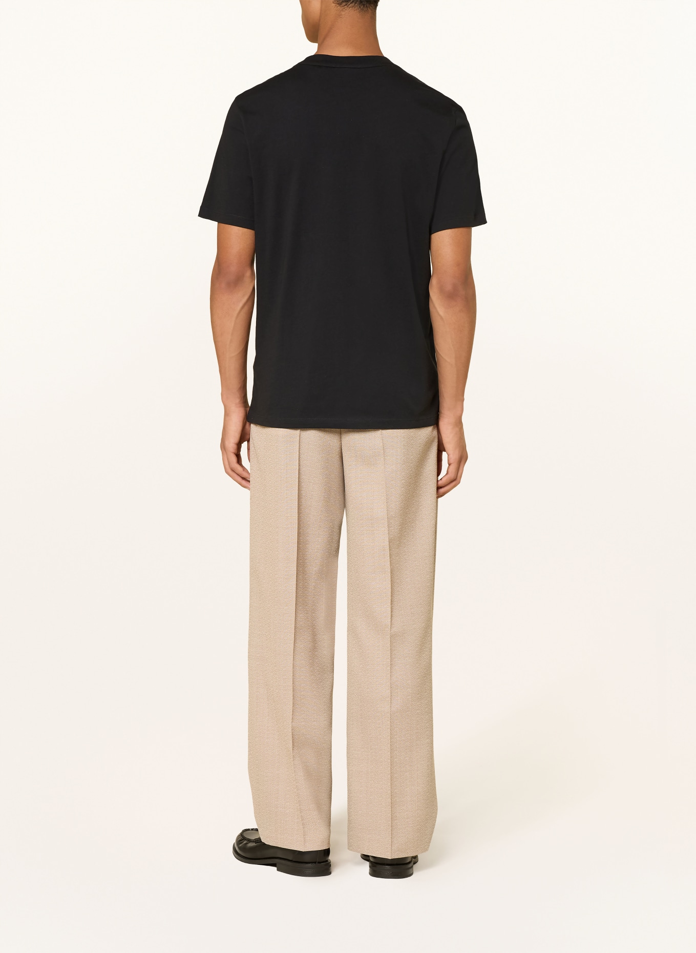 HUGO T-shirt DULIVIO: SORT / LYSEBRUN