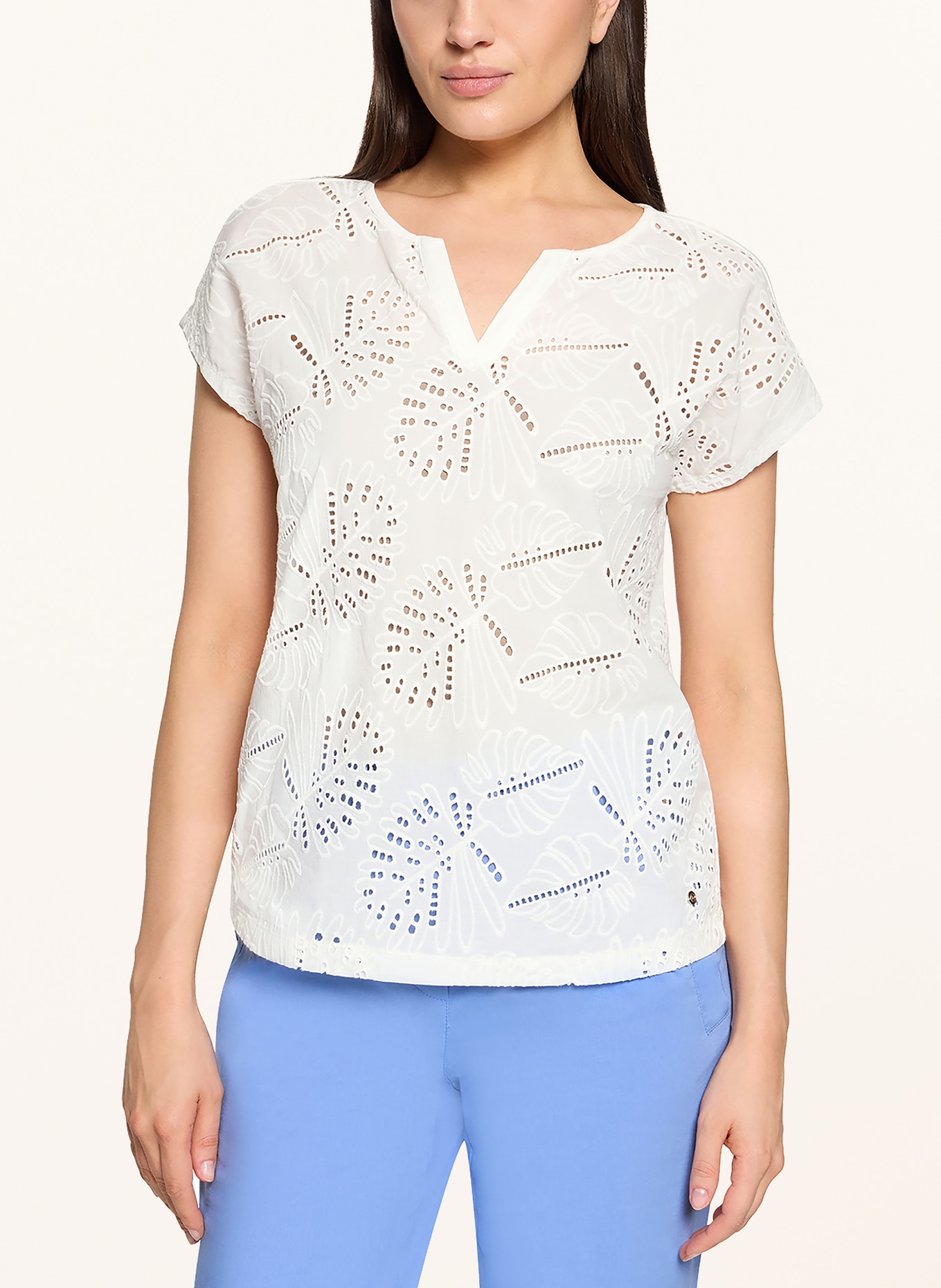 BETTY&CO T-Shirt im Materialmix mit Lochspitze: WEISS