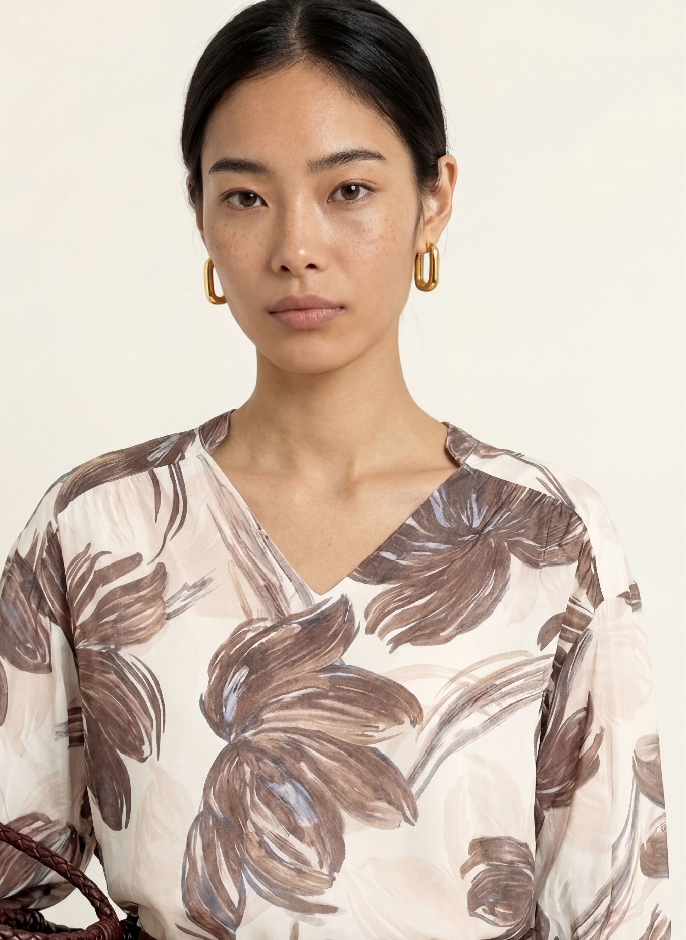 MORE & MORE Blouse met 3/4-mouwen: MARRON FONCÉ / BEIGE / DONKERBLAUW