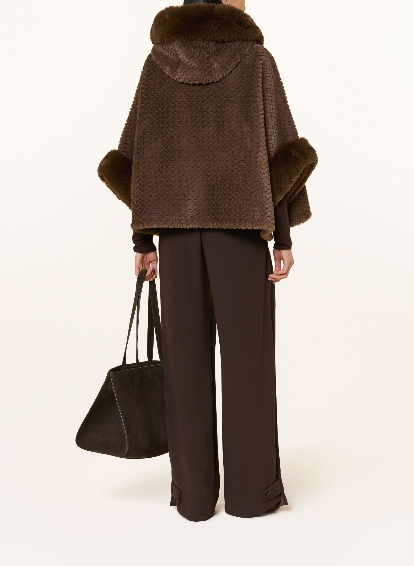 LIU JO Teddyfell-Cape mit Schmucksteinen: BRAUN