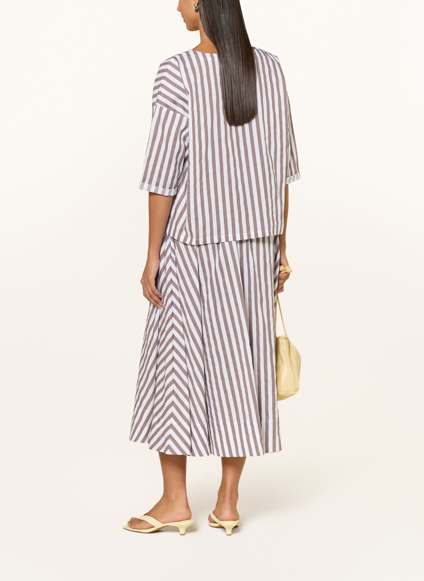 Rich & Royal Blouse: TAUPE / WHITE