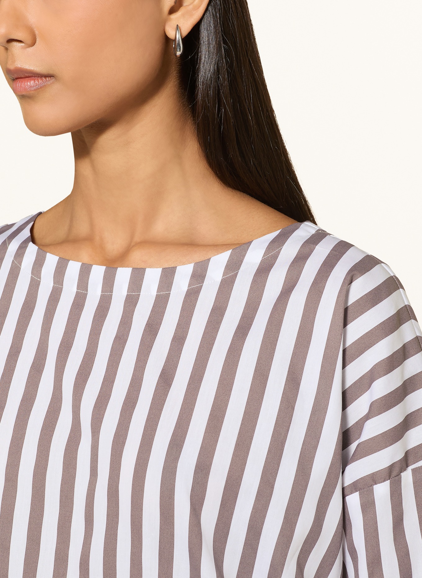 Rich & Royal Blouse: TAUPE / WHITE