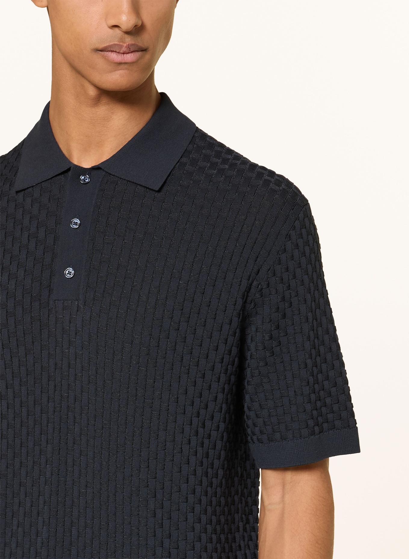 DRYKORN Strikket poloshirt TAMIAN Relaxed Fit: MØRKEBLÅ