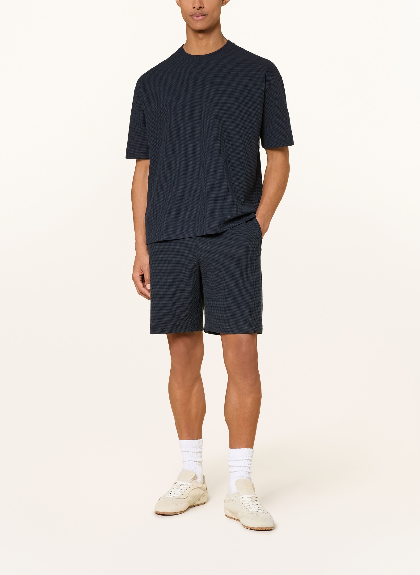 DRYKORN T-shirt MATEGON: MØRKEBLÅ