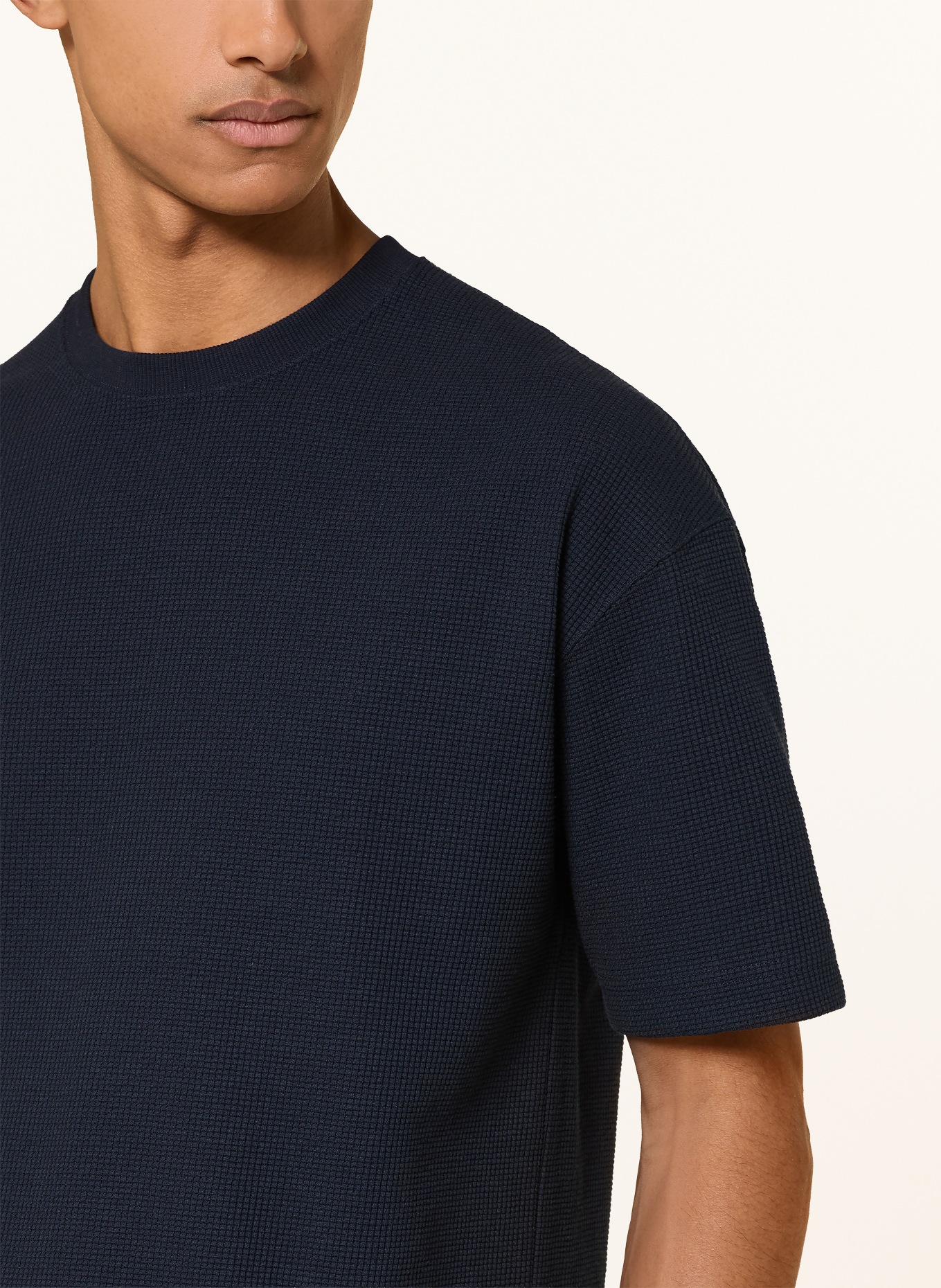 DRYKORN T-shirt MATEGON: MØRKEBLÅ