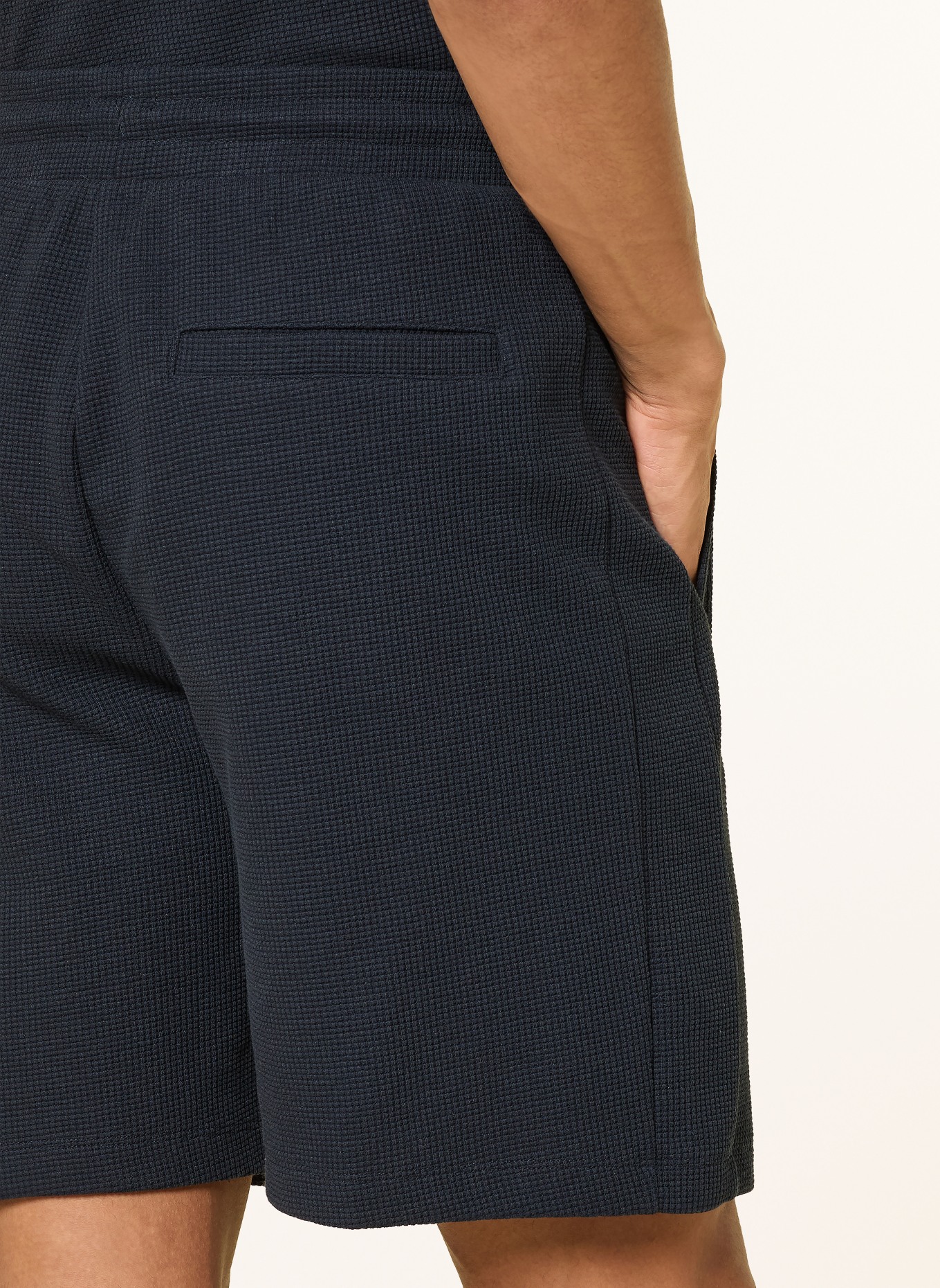 DRYKORN Shorts BRIKKO: DONKERBLAUW