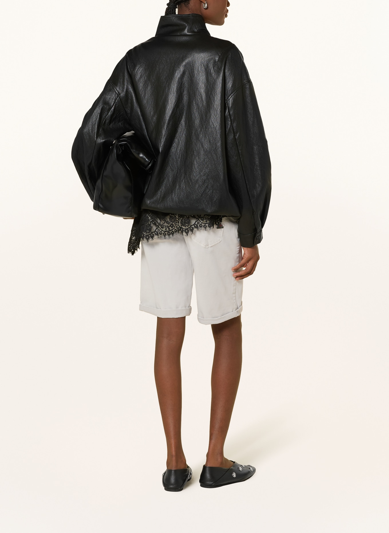 Buena Vista Bermuda shorts: LIGHT GRAY