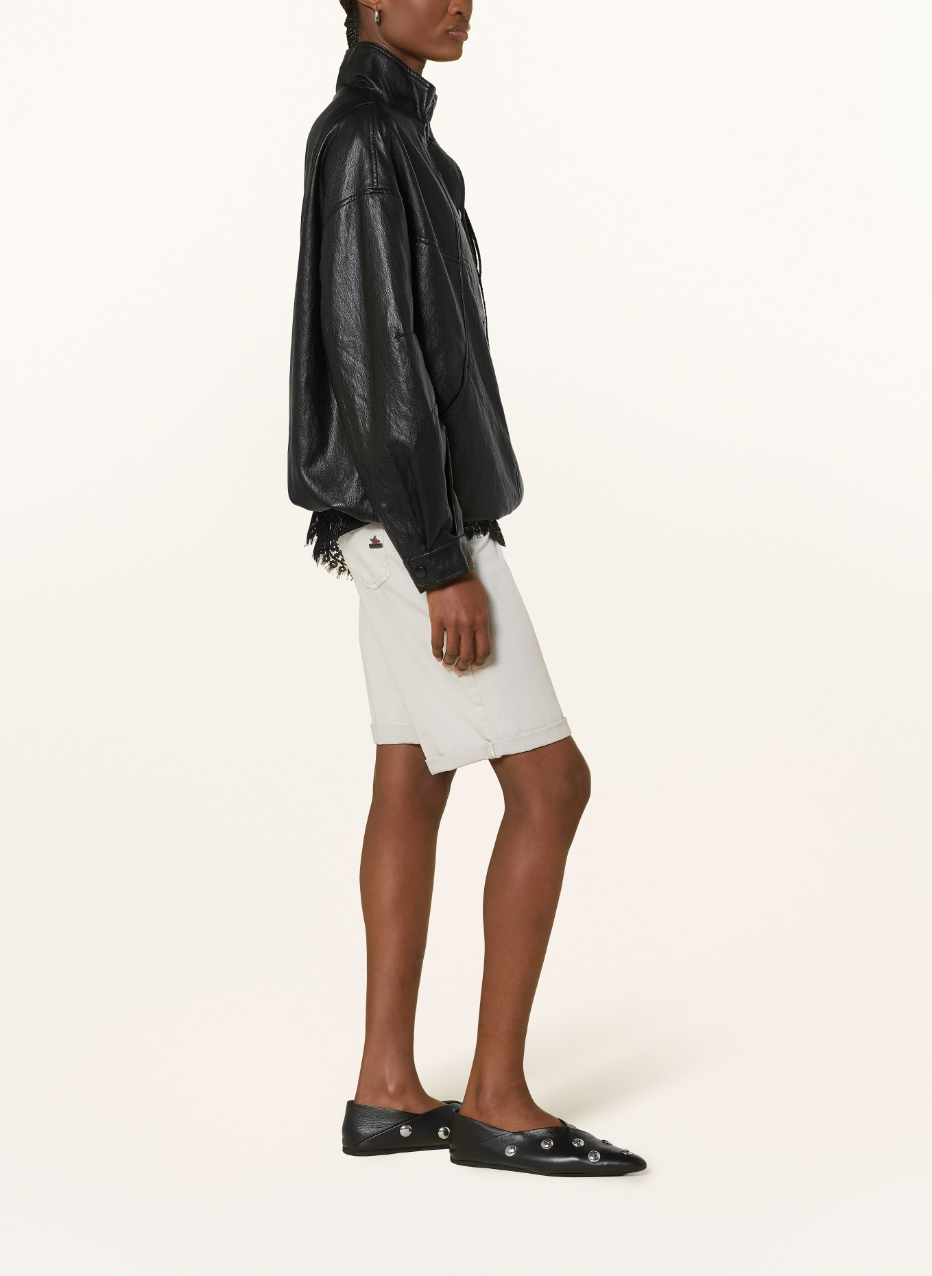 Buena Vista Bermuda shorts: LIGHT GRAY