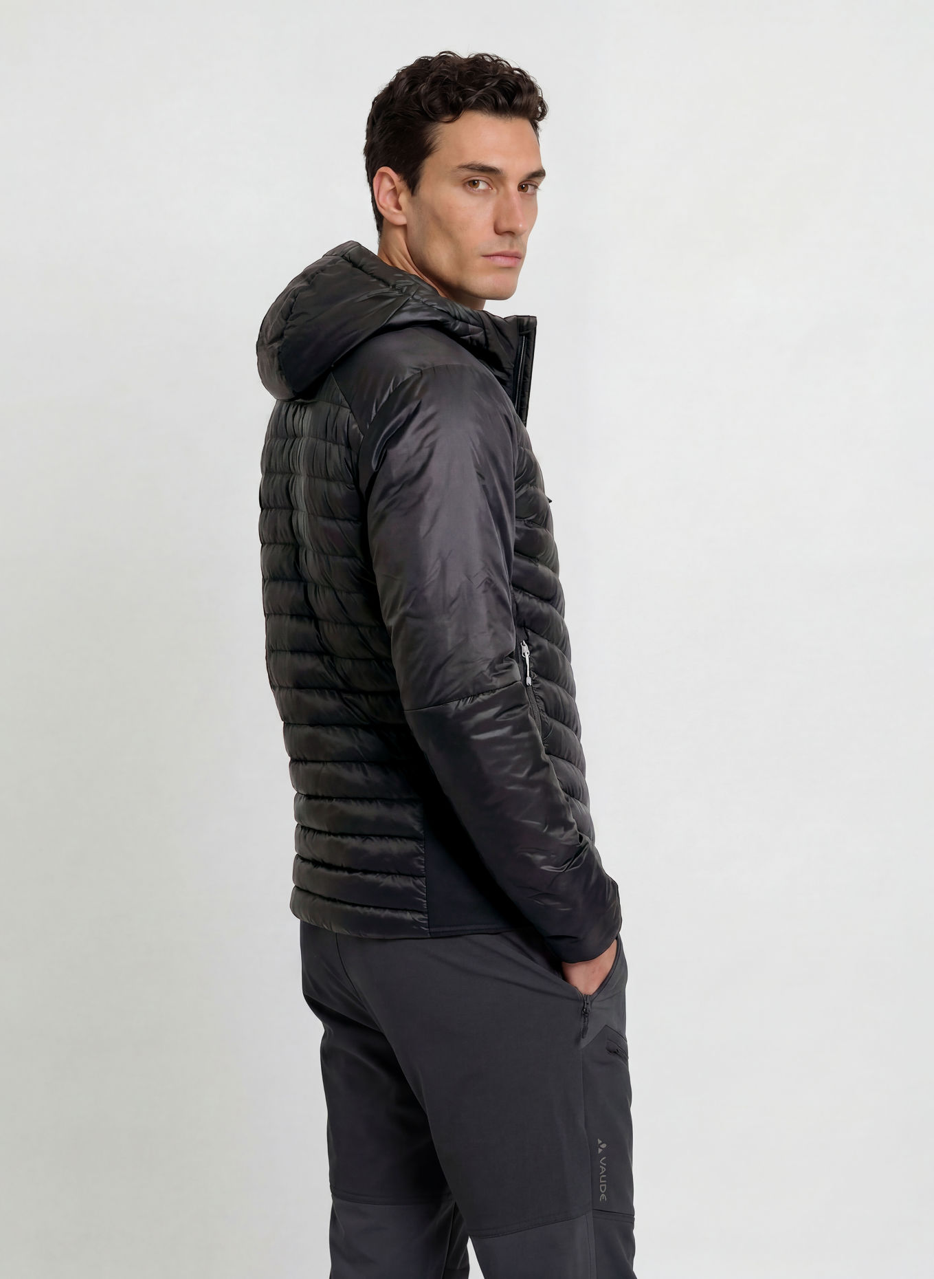 VAUDE Hybride gewatteerde jas SESVENNA PRO III: DONKERGRIJS / ZWART