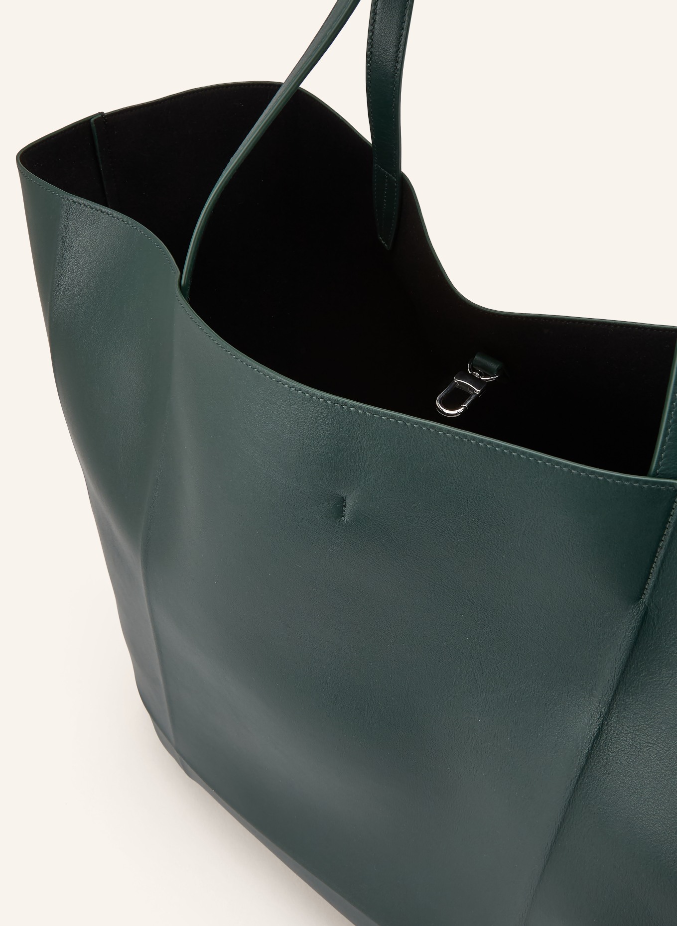 TOTEME Shopper: DUNKELGRÜN / SILBER