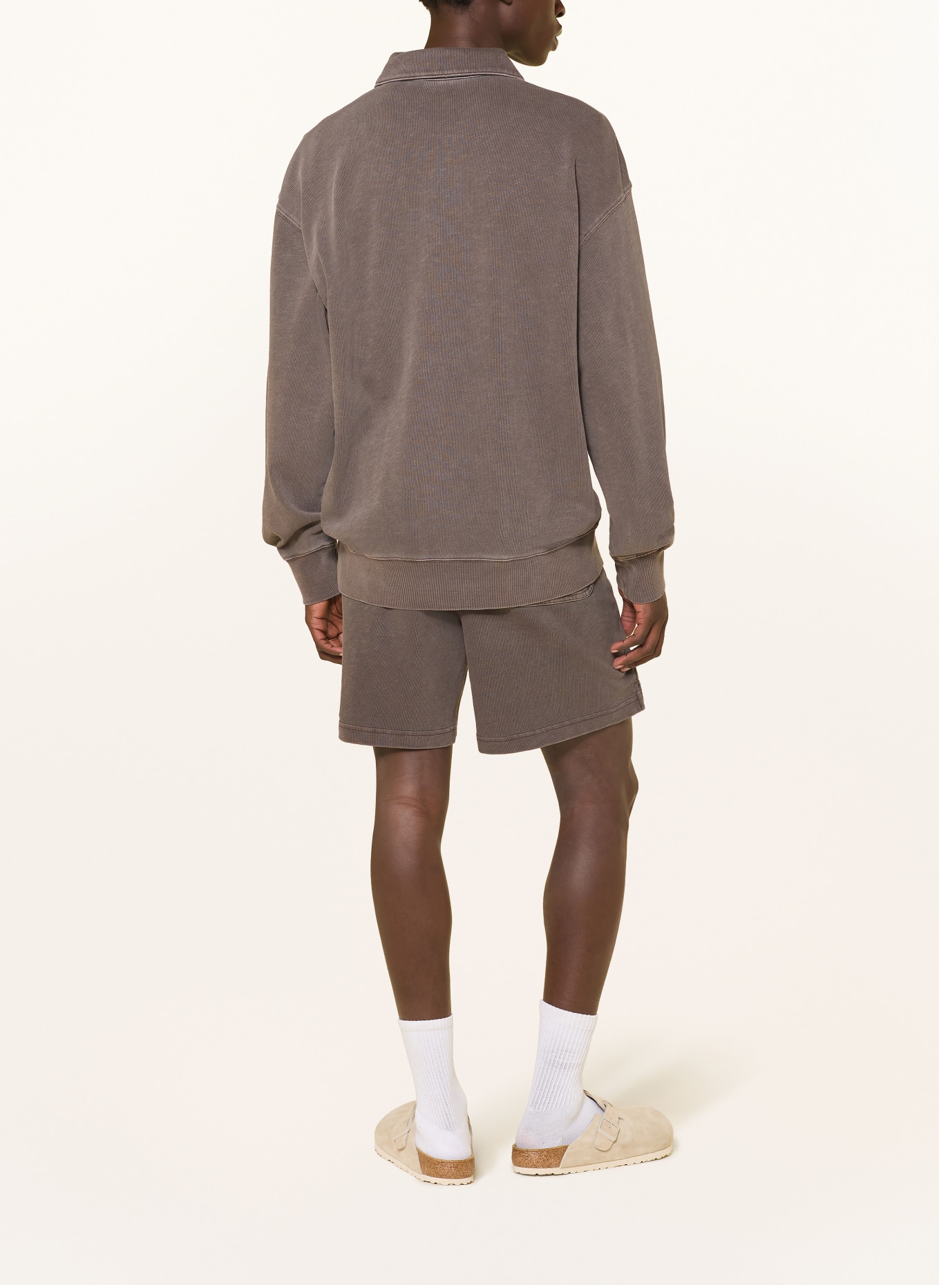 carhartt WIP HARPER Sweat Shorts: BROWN