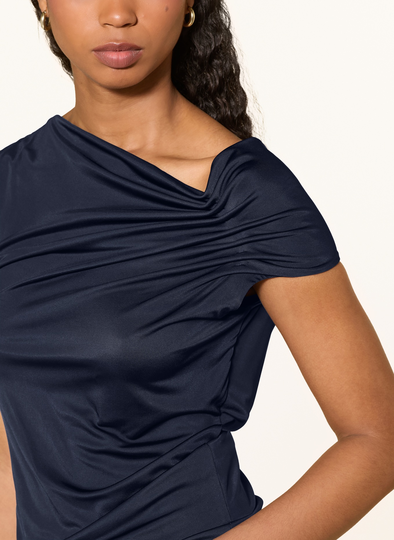 BOSS Top EJOIA: BLEU FONCÉ