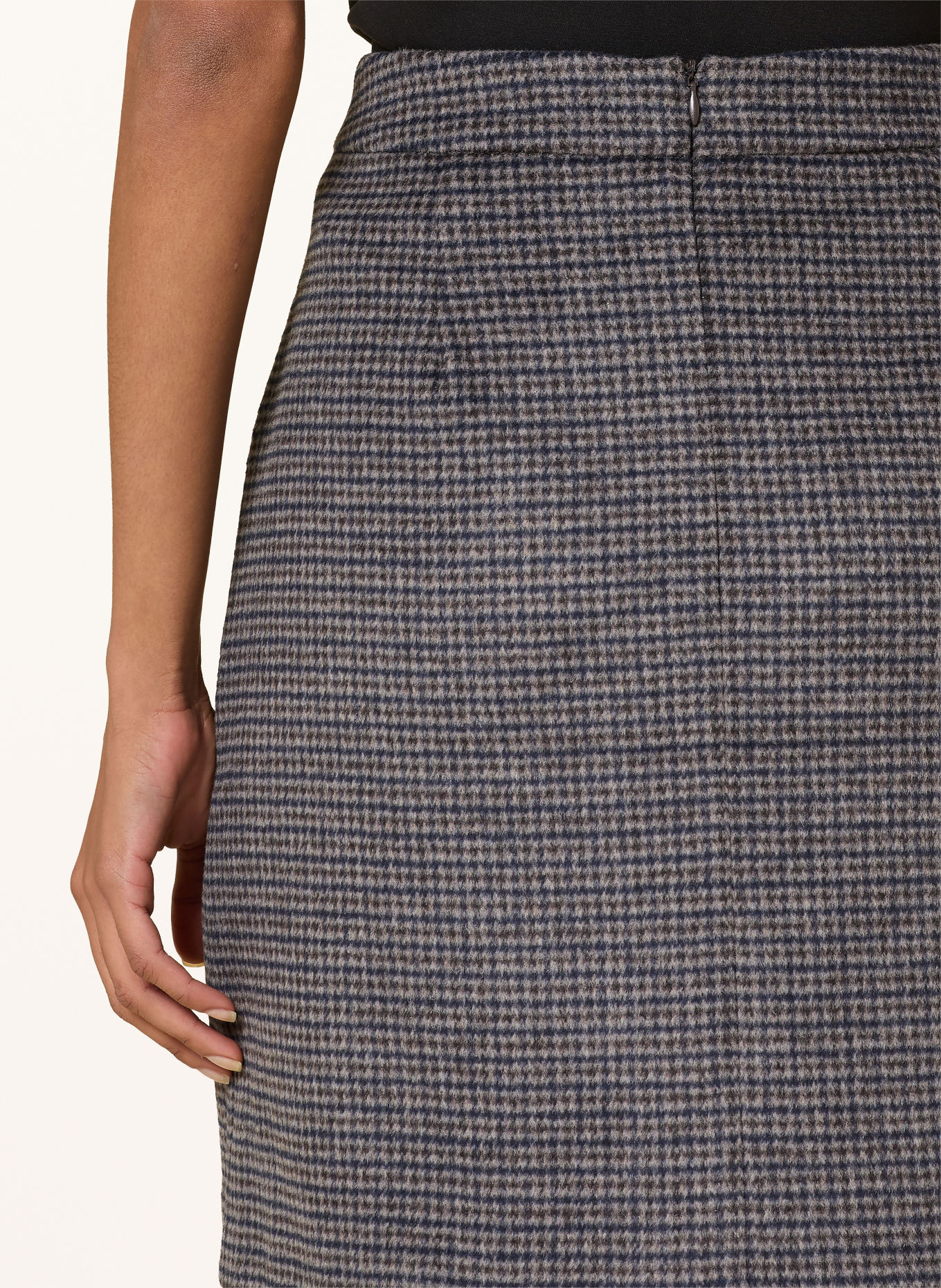 darling harbour Skirt: brown / navy