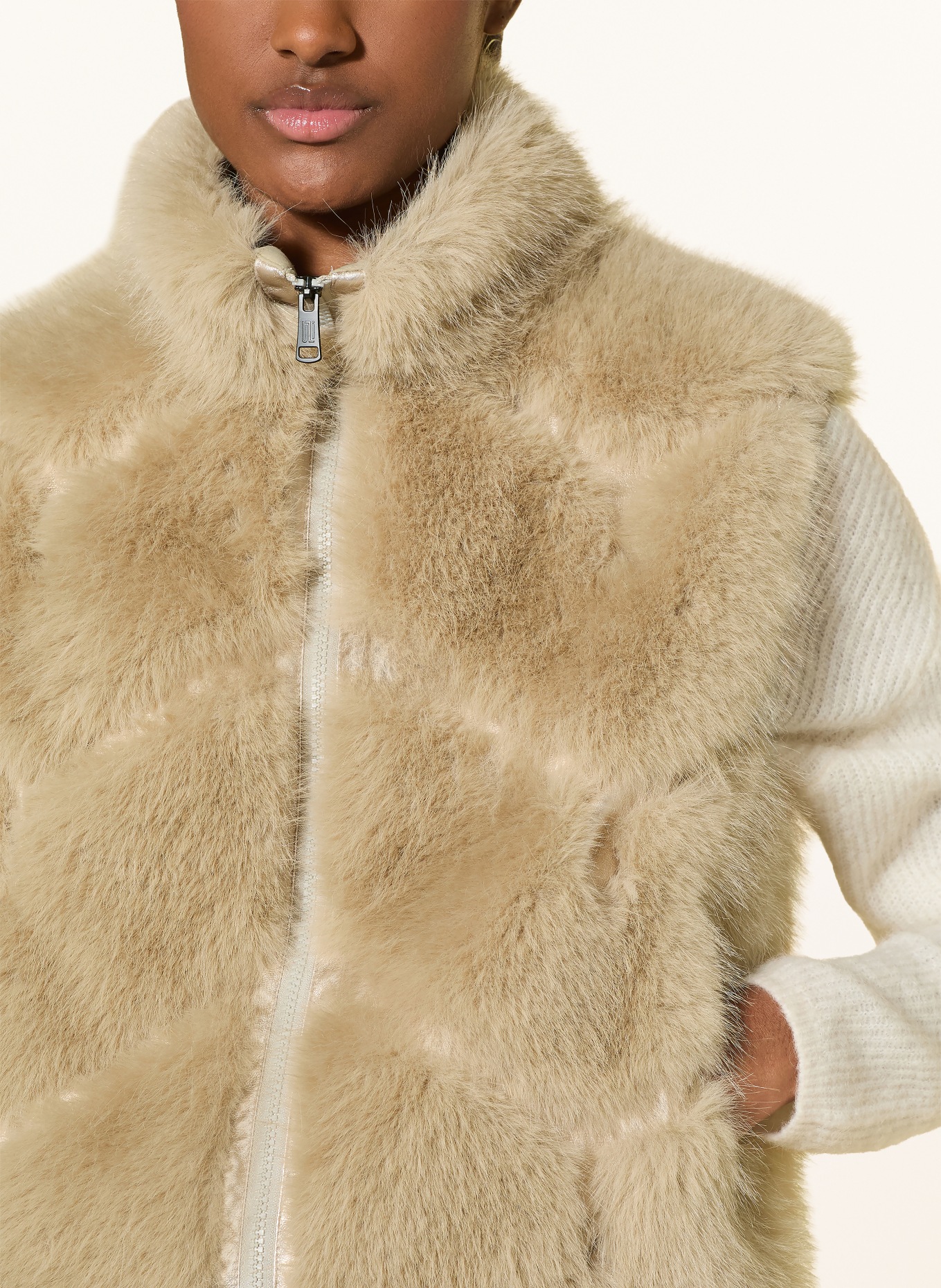 SPORTALM Gilet en fausse fourrure avec mélange de matières: BEIGE / OR