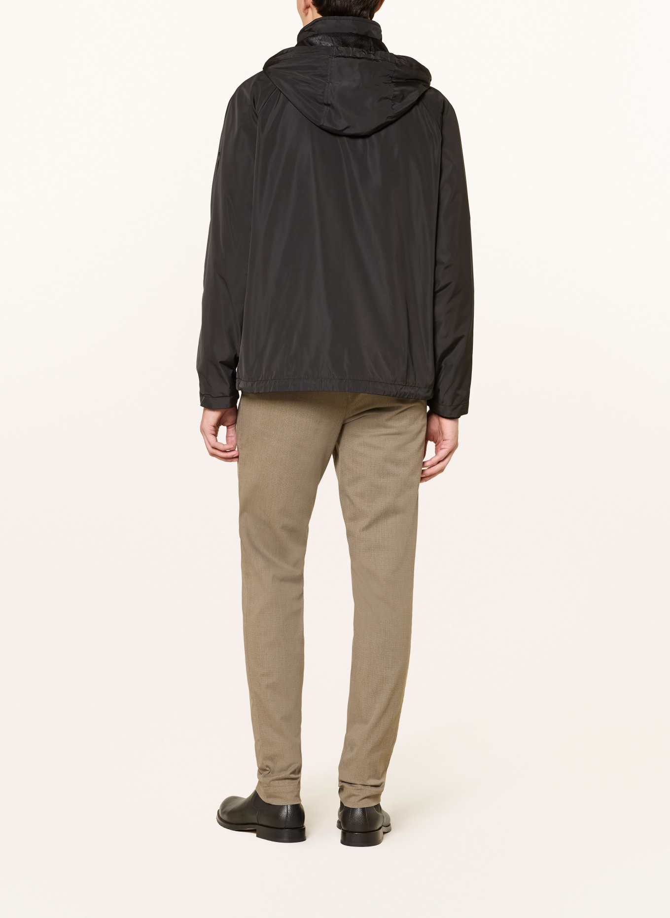 BOSS Jacke CARLEN mit abnehmbarer Kapuze: SCHWARZ
