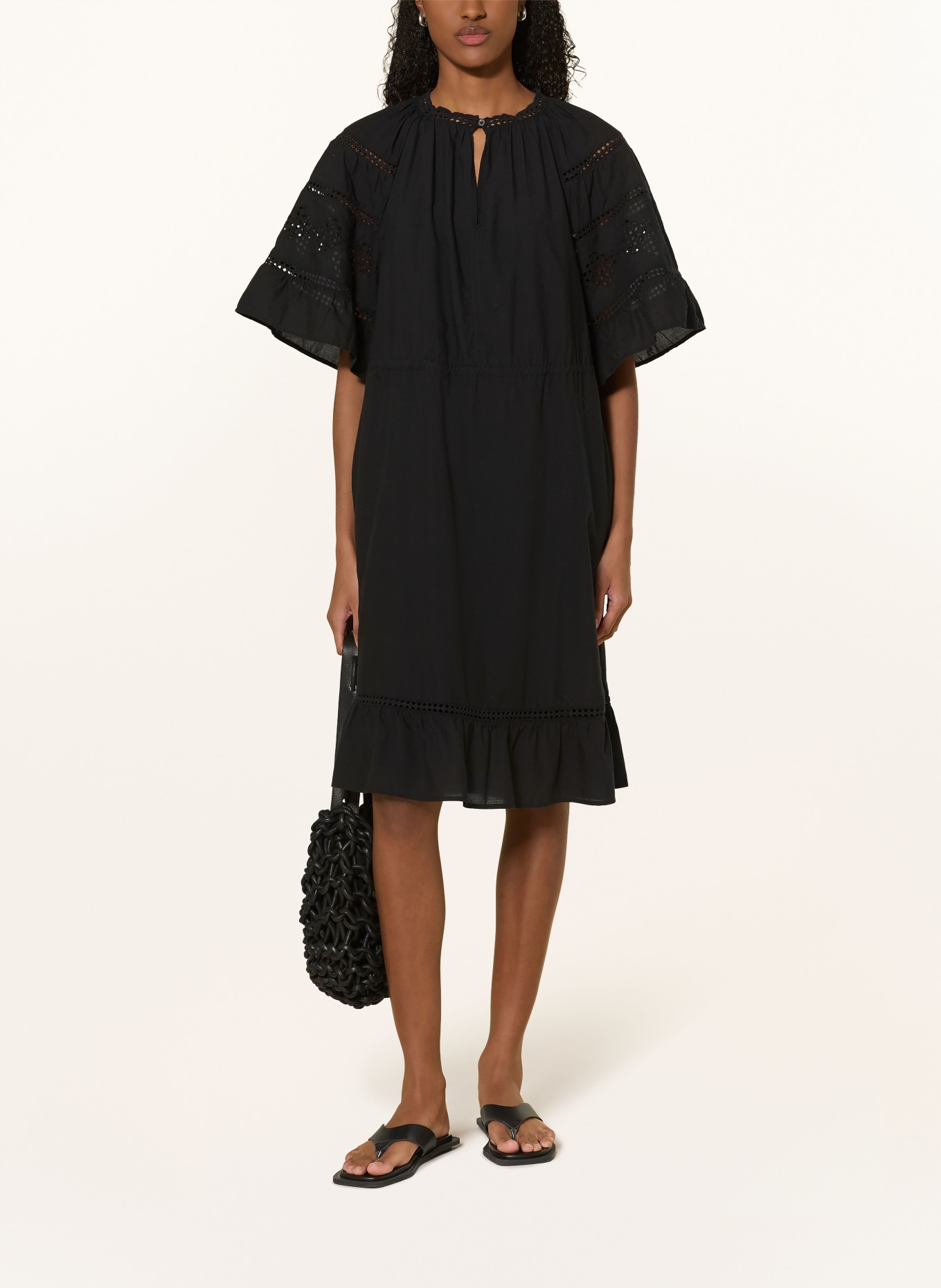 Marc O'Polo Kleid mit Lochspitze und Rüschen: SCHWARZ