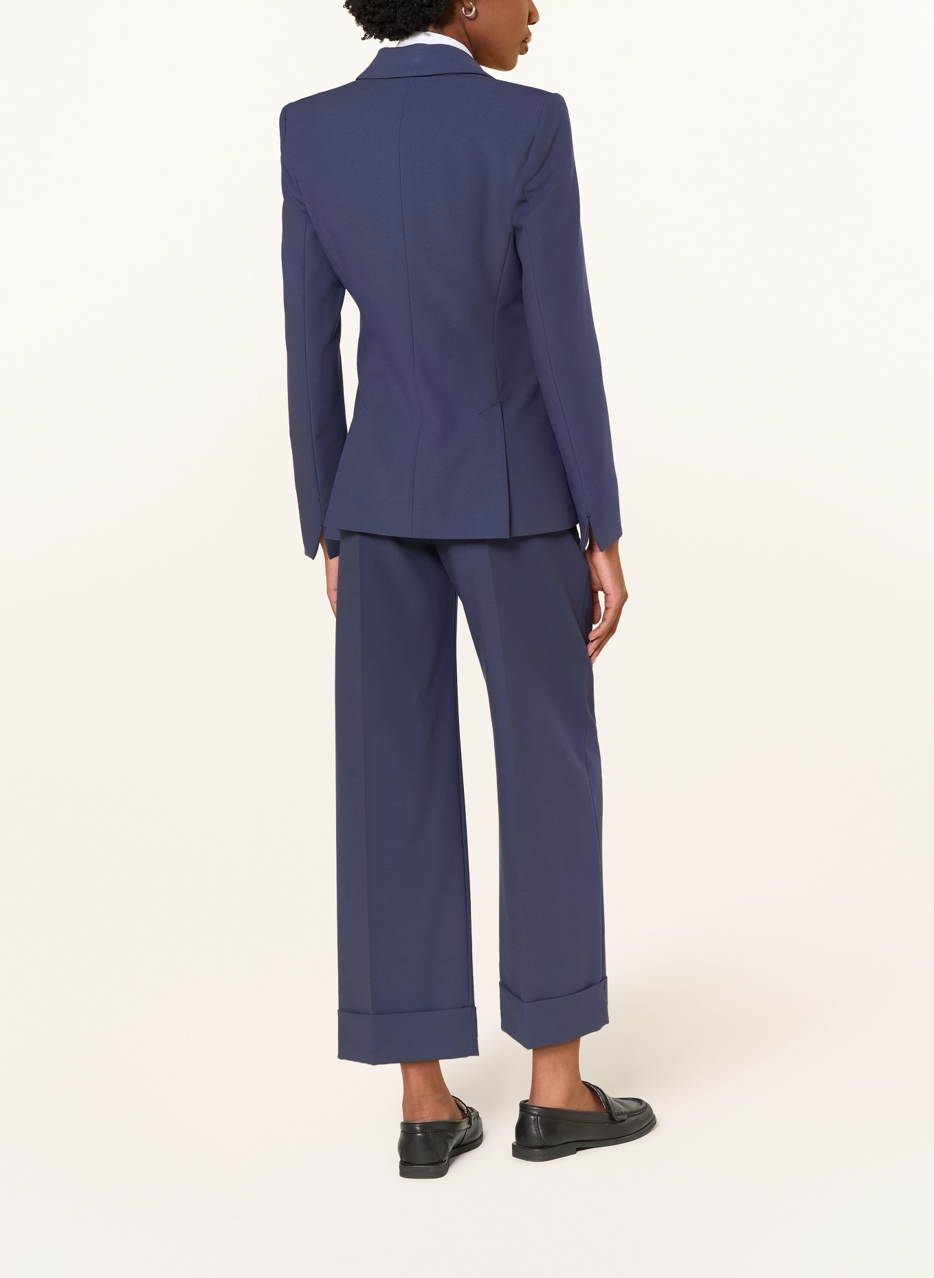 windsor. Blazers: DARK BLUE