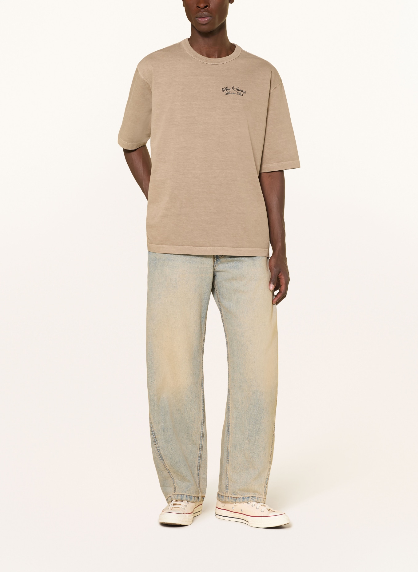 Levi's® T-shirt: LIGHT BROWN / DARK GRAY